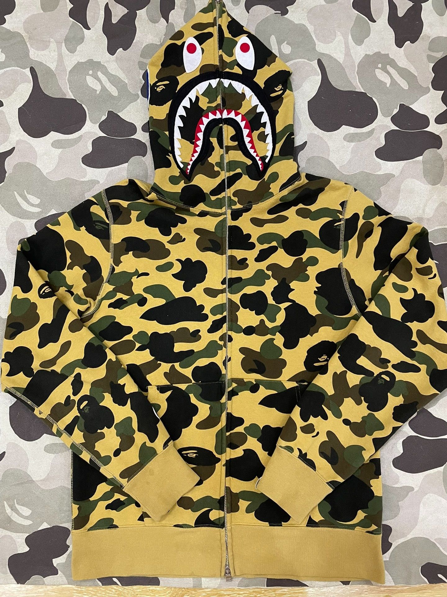Bape Bape Camo Shark Full Zip Hoodie Size L Size US L / EU 52-54 / 3 - 2 Thumbnail