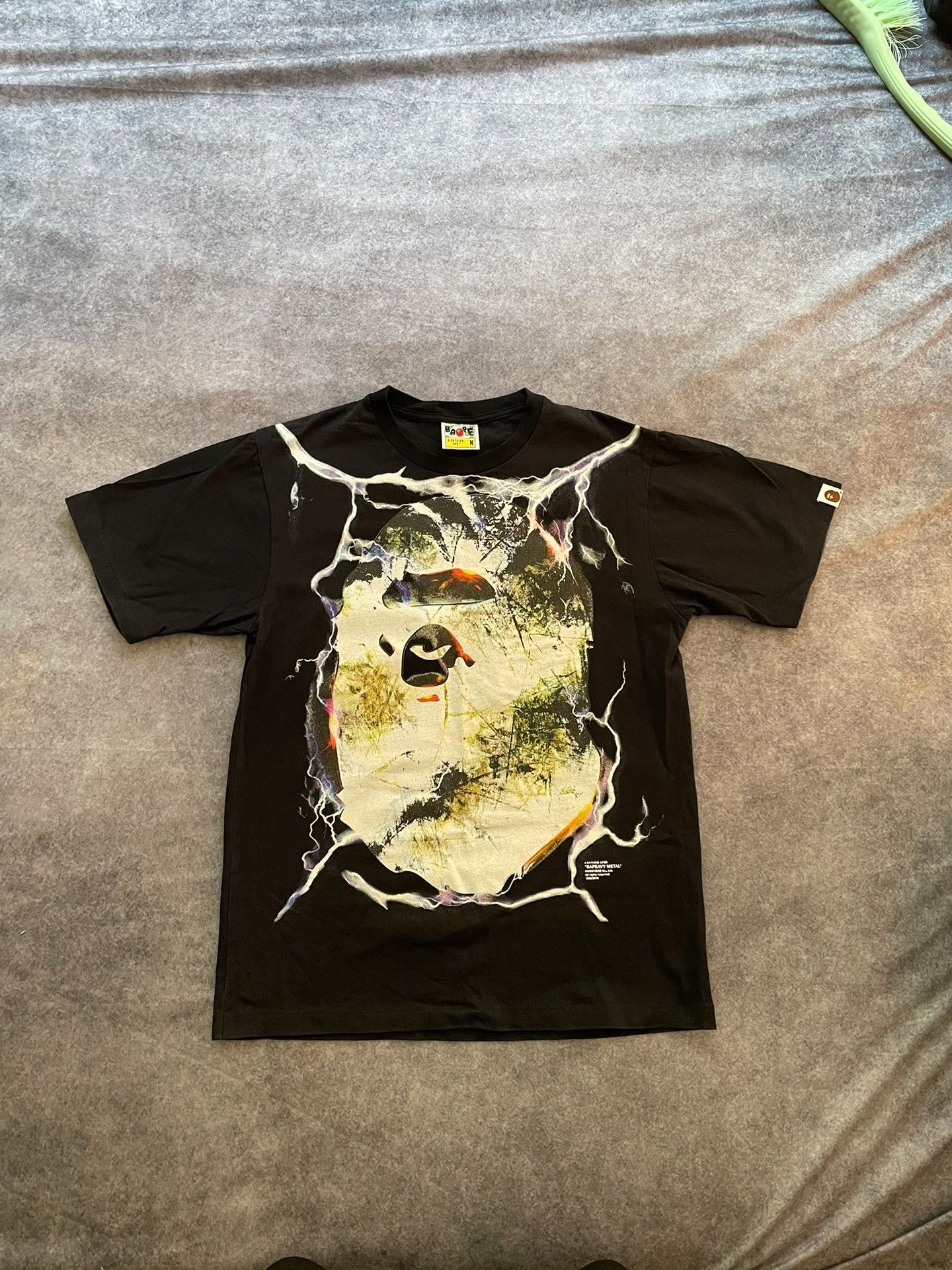 Bape A Bathing Ape Lightning Graphic T-Shirt Size M Size US M / EU 48-50 / 2 - 2 Thumbnail