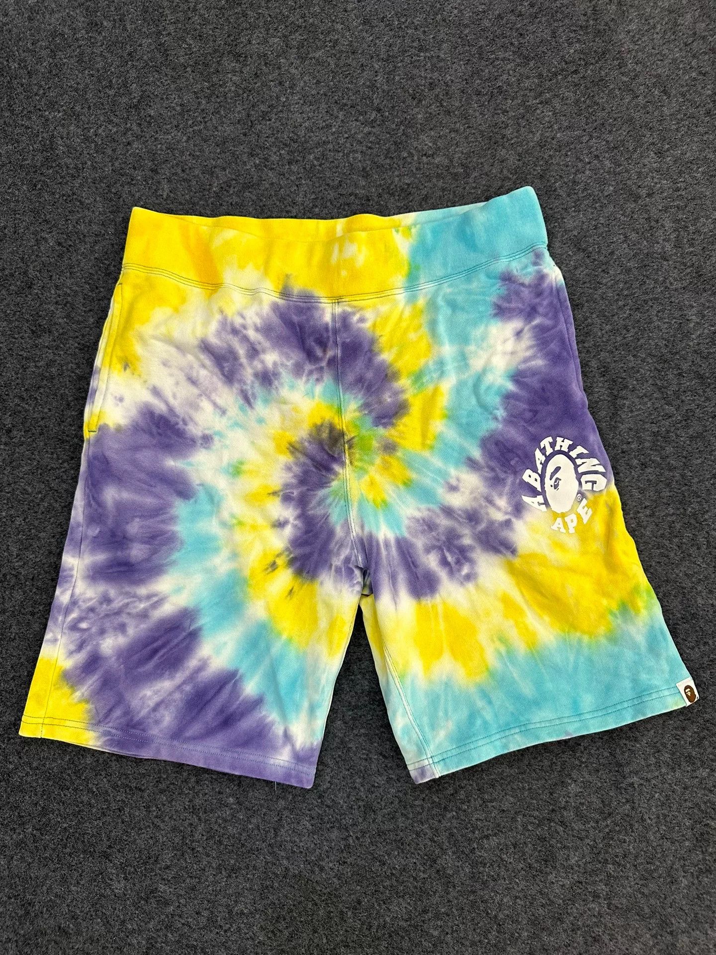 Bape A Bathing Ape Tie-Dye Shorts Size XL Size US 36 / EU 52 - 2 Thumbnail