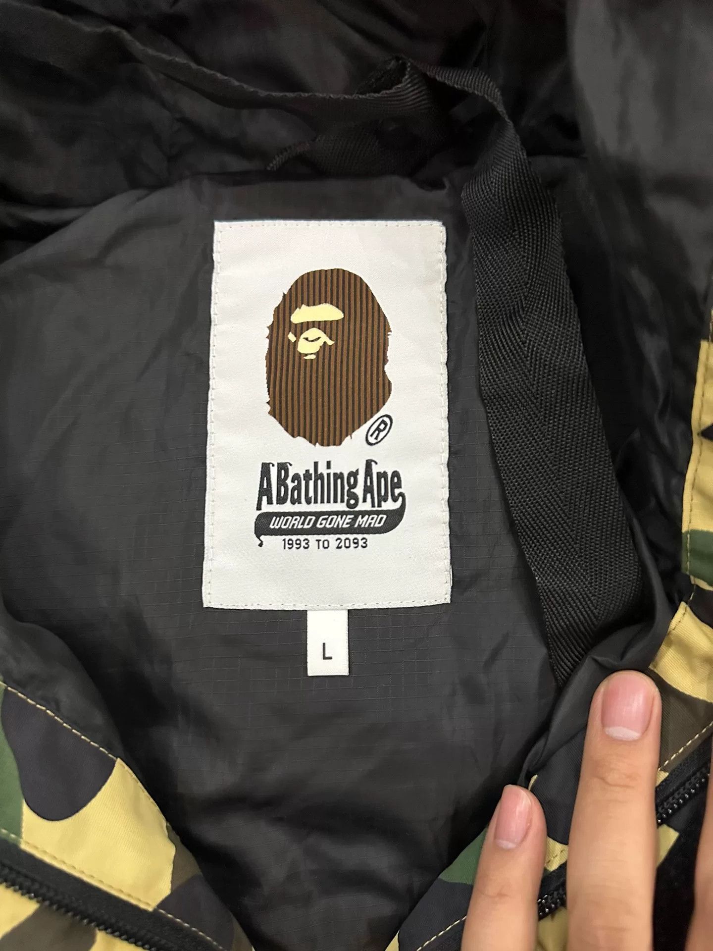 Bape BAPE Camo Long Down Jacket Size L Size US L / EU 52-54 / 3 - 5 Thumbnail