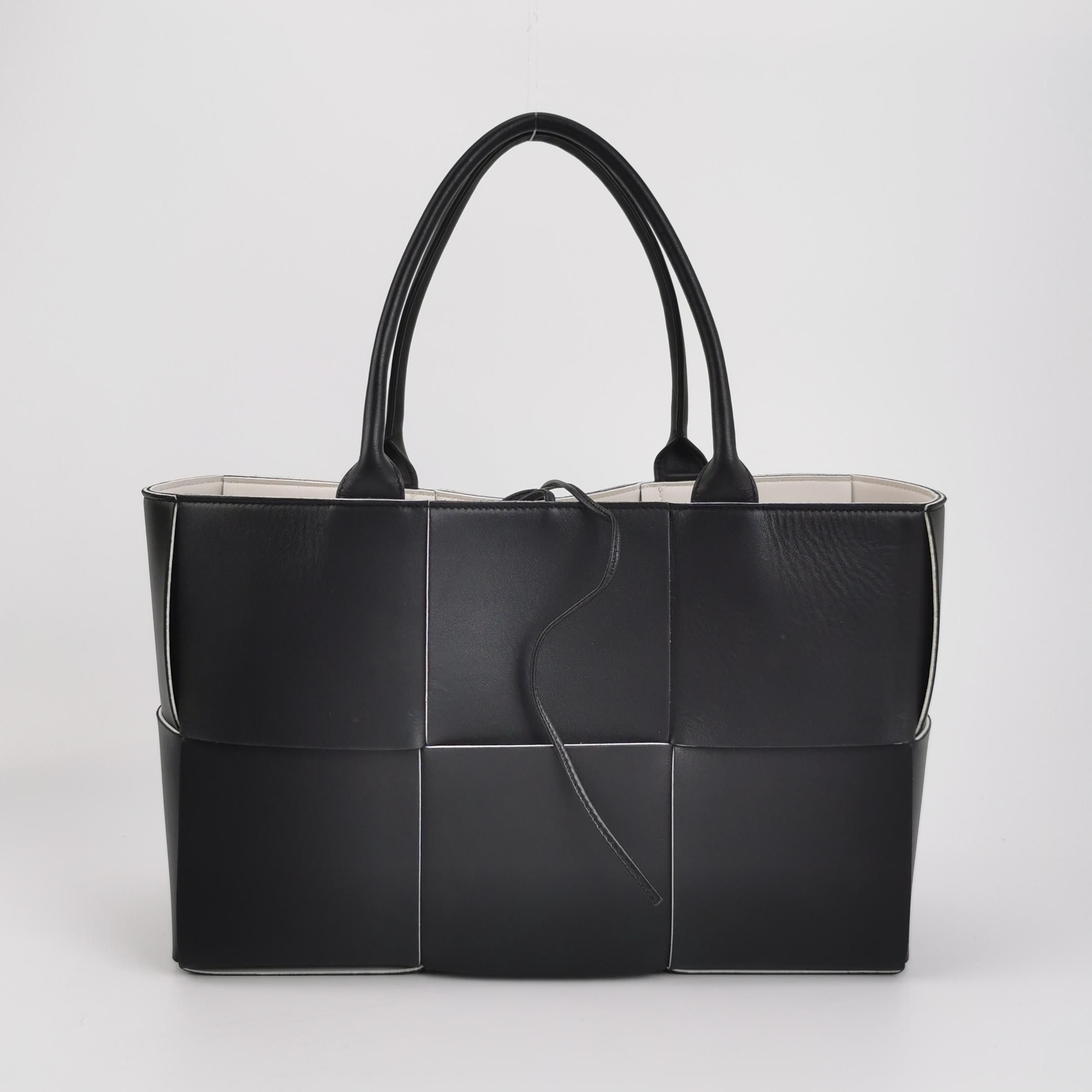 Bottega Veneta Bottega Veneta Women os Shoulder Bags Size ONE SIZE - 5 Thumbnail