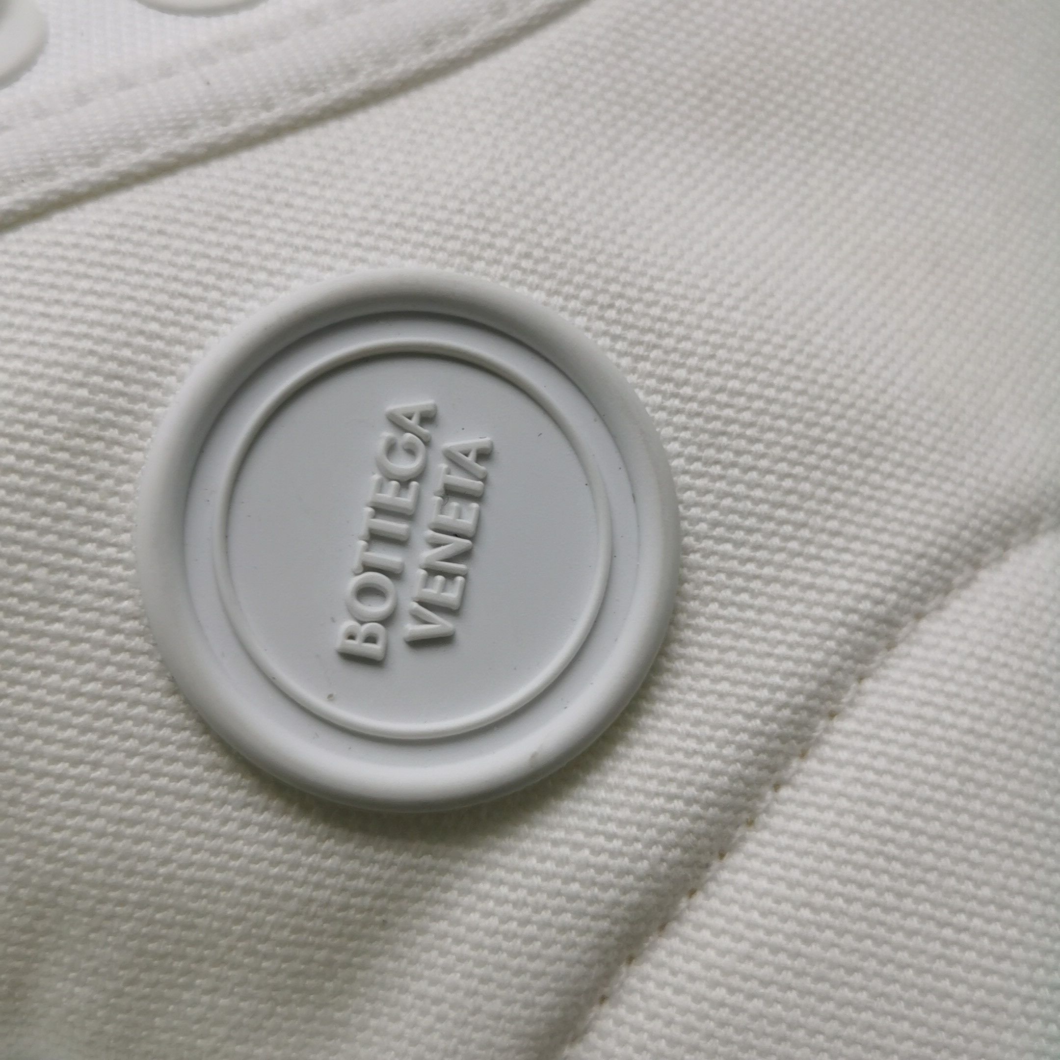 Bottega Veneta Bottega Veneta Women 8 Lowtop Sneakers Size US 8 / IT 38 - 7 Thumbnail