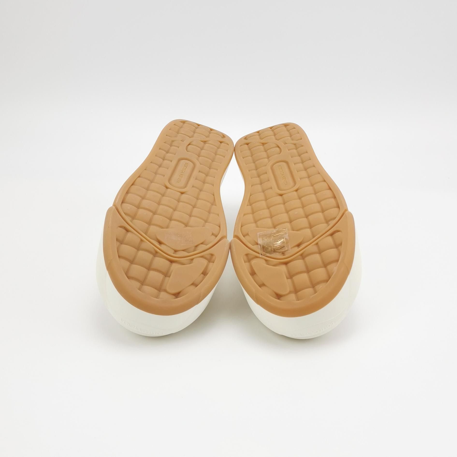 Bottega Veneta Bottega Veneta Women 6 Lowtop Sneakers Size US 6 / IT 36 - 5 Thumbnail