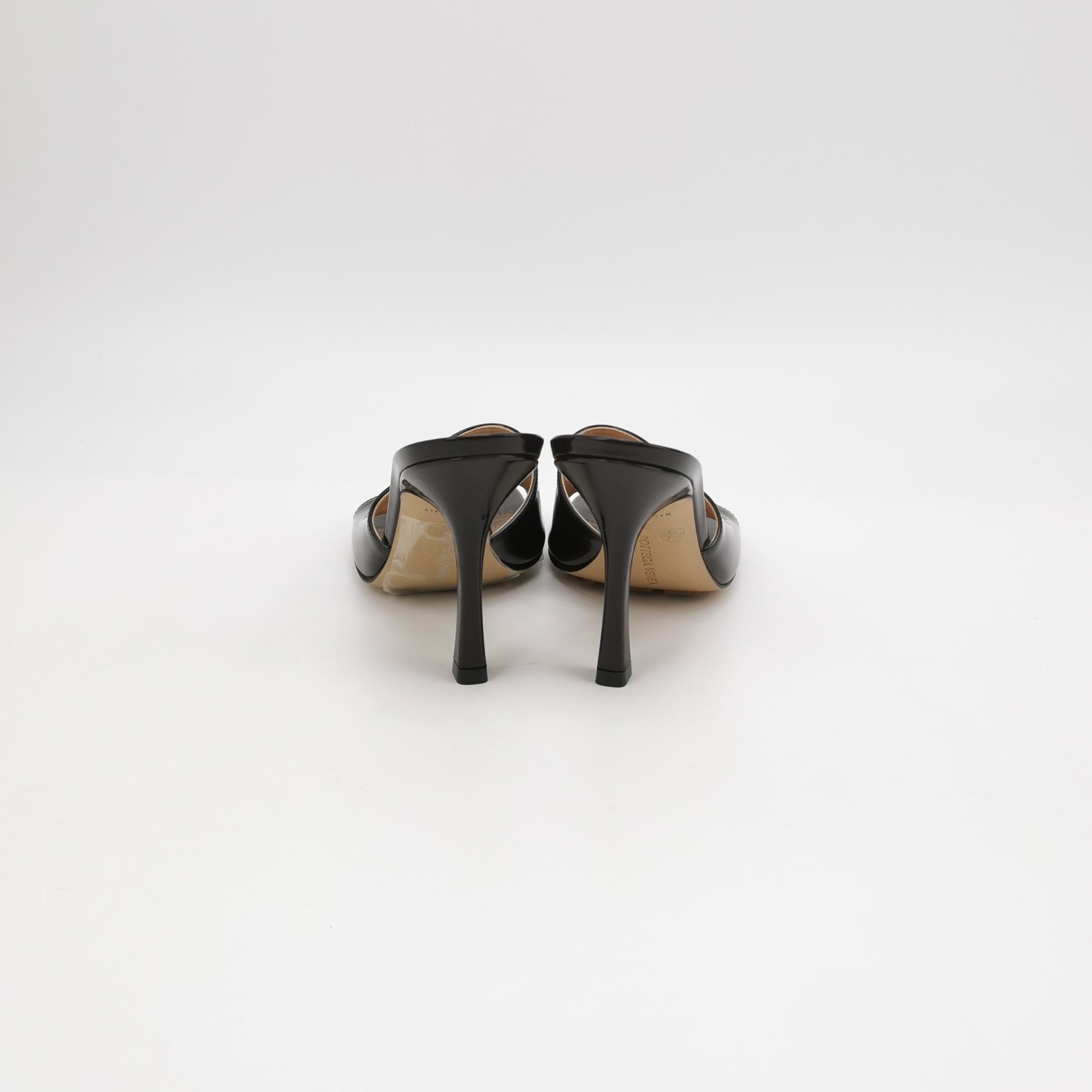 Bottega Veneta Bottega Veneta Women 6 Sandals Size US 6 / IT 36 - 4 Thumbnail