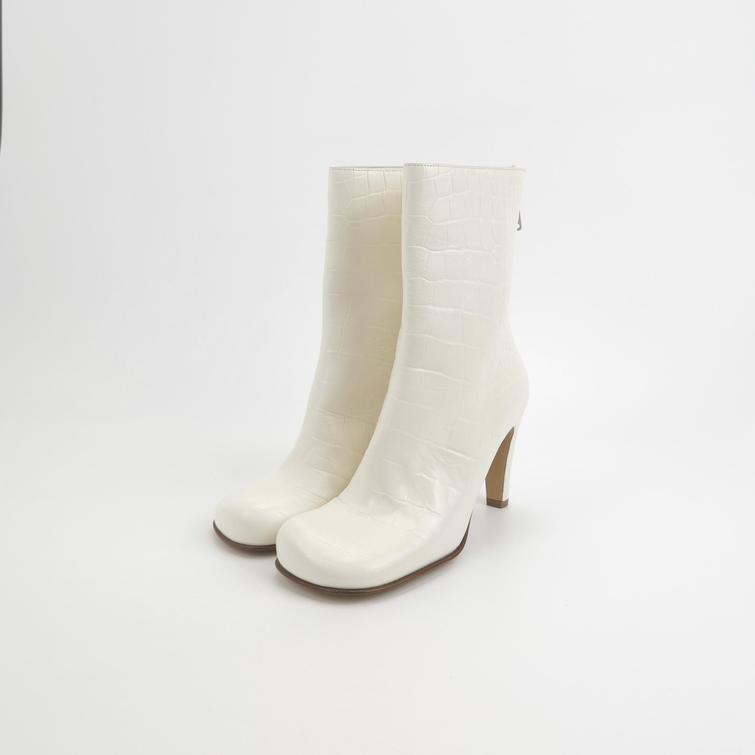 Bottega Veneta Bottega Veneta Women 6 Boots Size US 6 / IT 36 - 2 Thumbnail