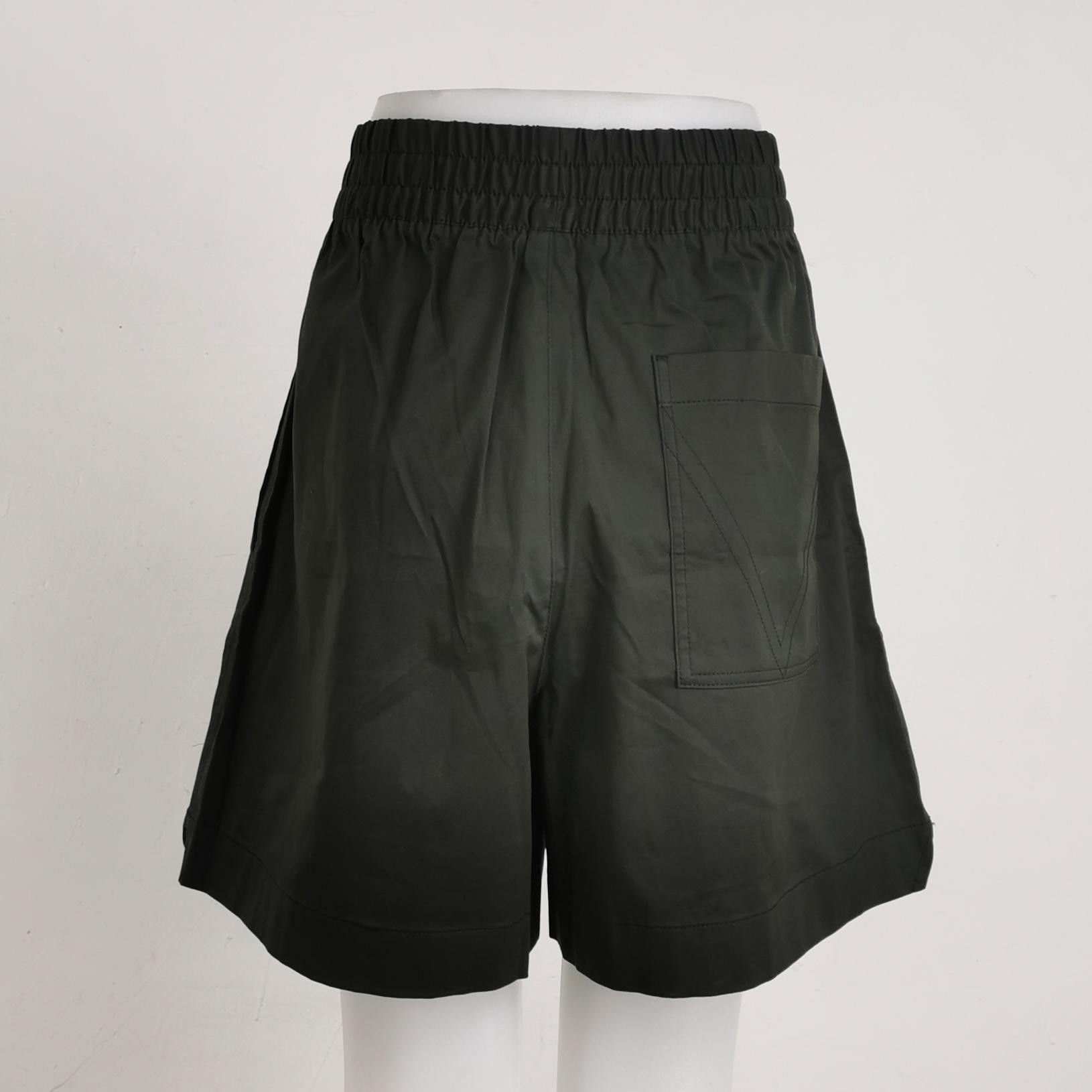 Bottega Veneta Bottega Veneta Women 28 Shorts Size 28" / US 6 / IT 42 - 2 Thumbnail