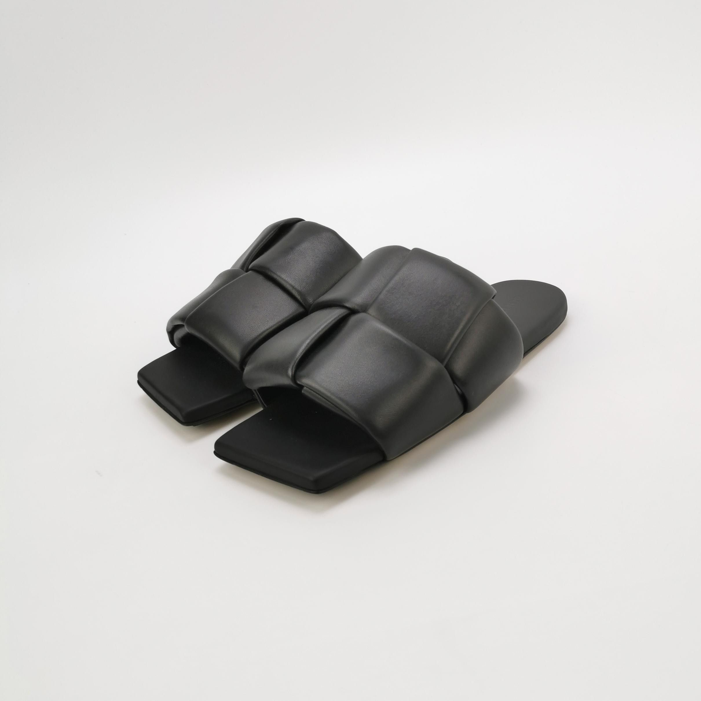 Bottega Veneta Bottega Veneta Women 6 Sandals Size US 6 / IT 36 - 2 Thumbnail