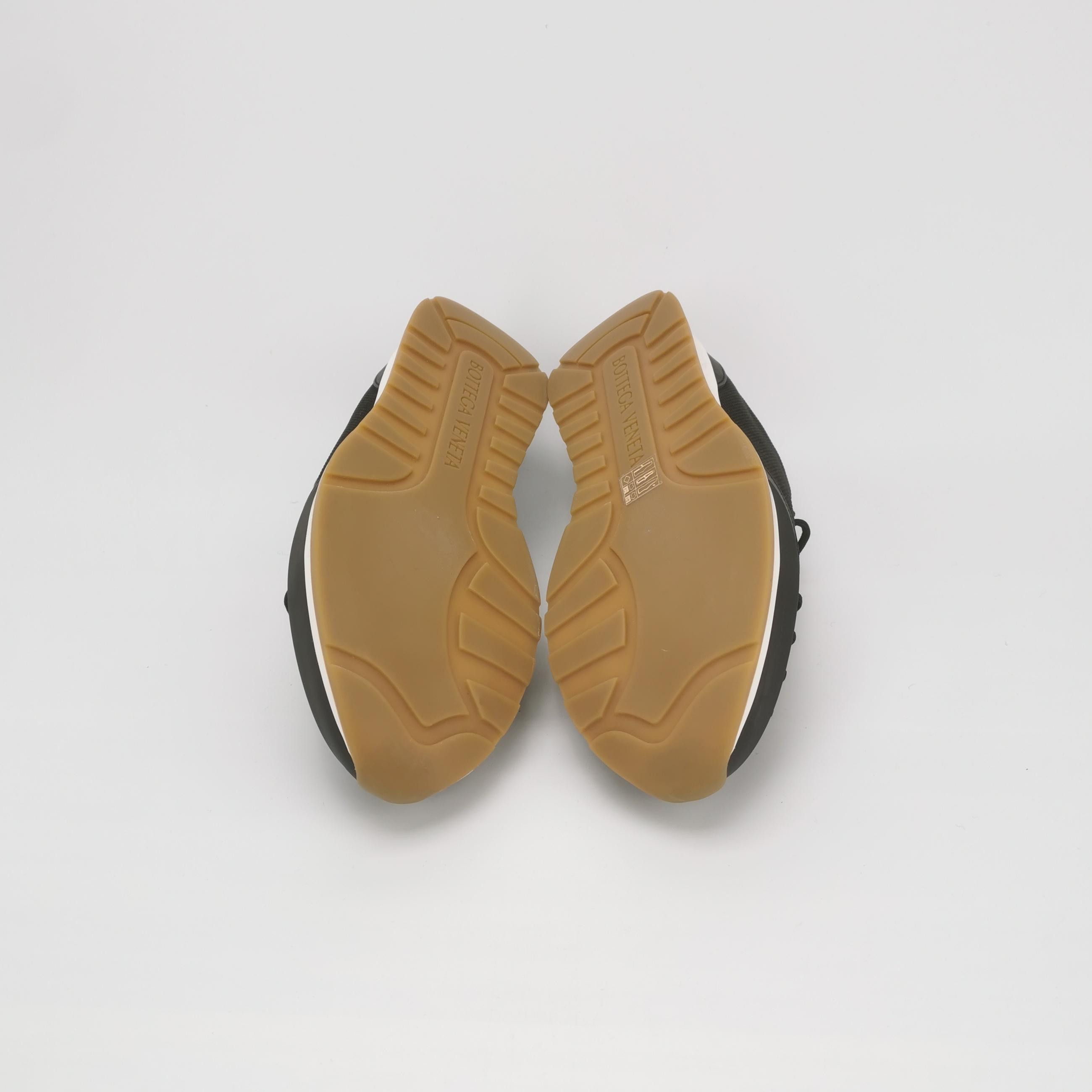 Bottega Veneta Bottega Veneta Women 9 Lowtop Sneakers Size US 9 / IT 39 - 5 Thumbnail