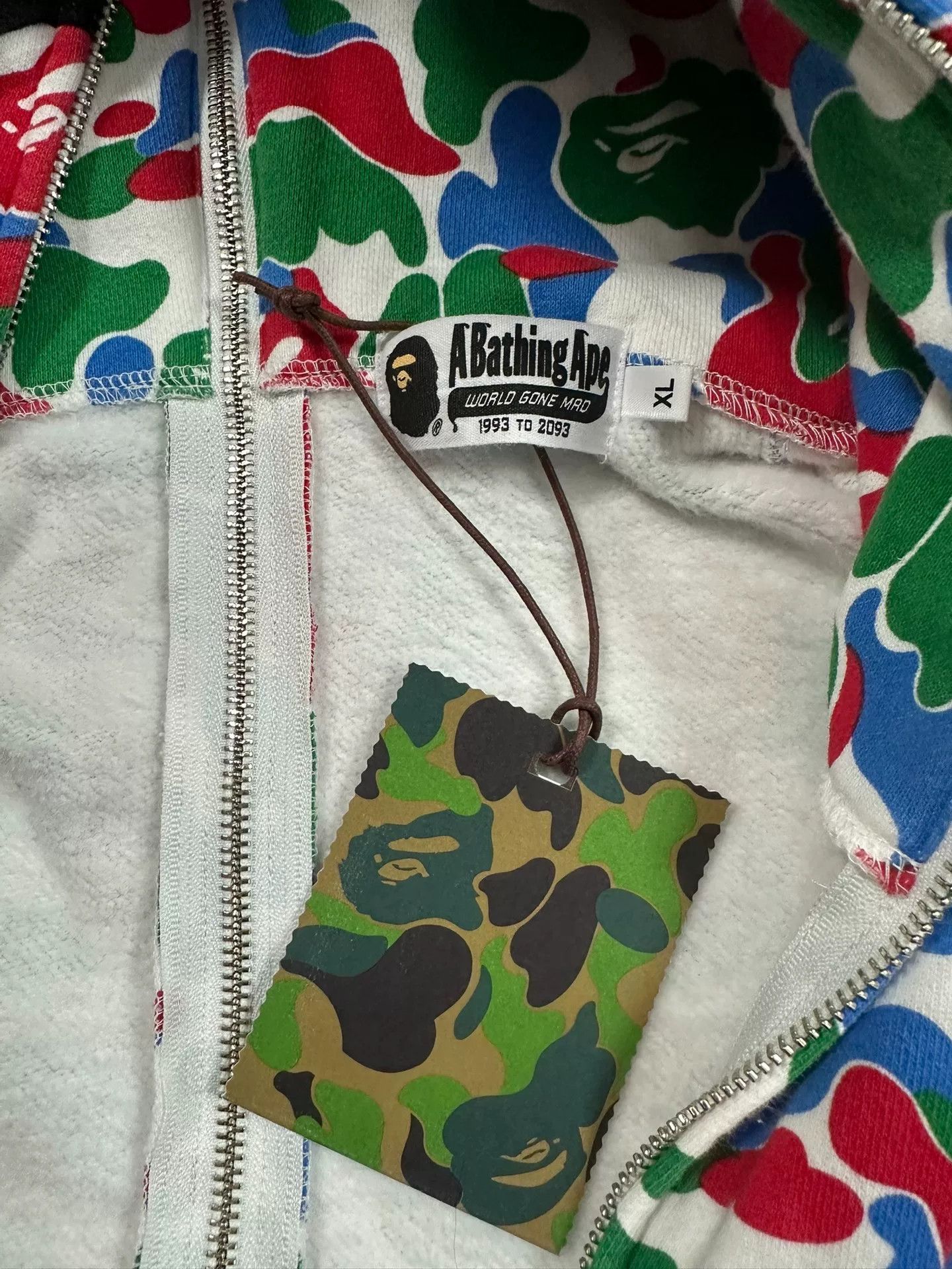 Bape A Bathing Ape Camo Shark Hoodie XL Size US XL / EU 56 / 4 - 5 Thumbnail