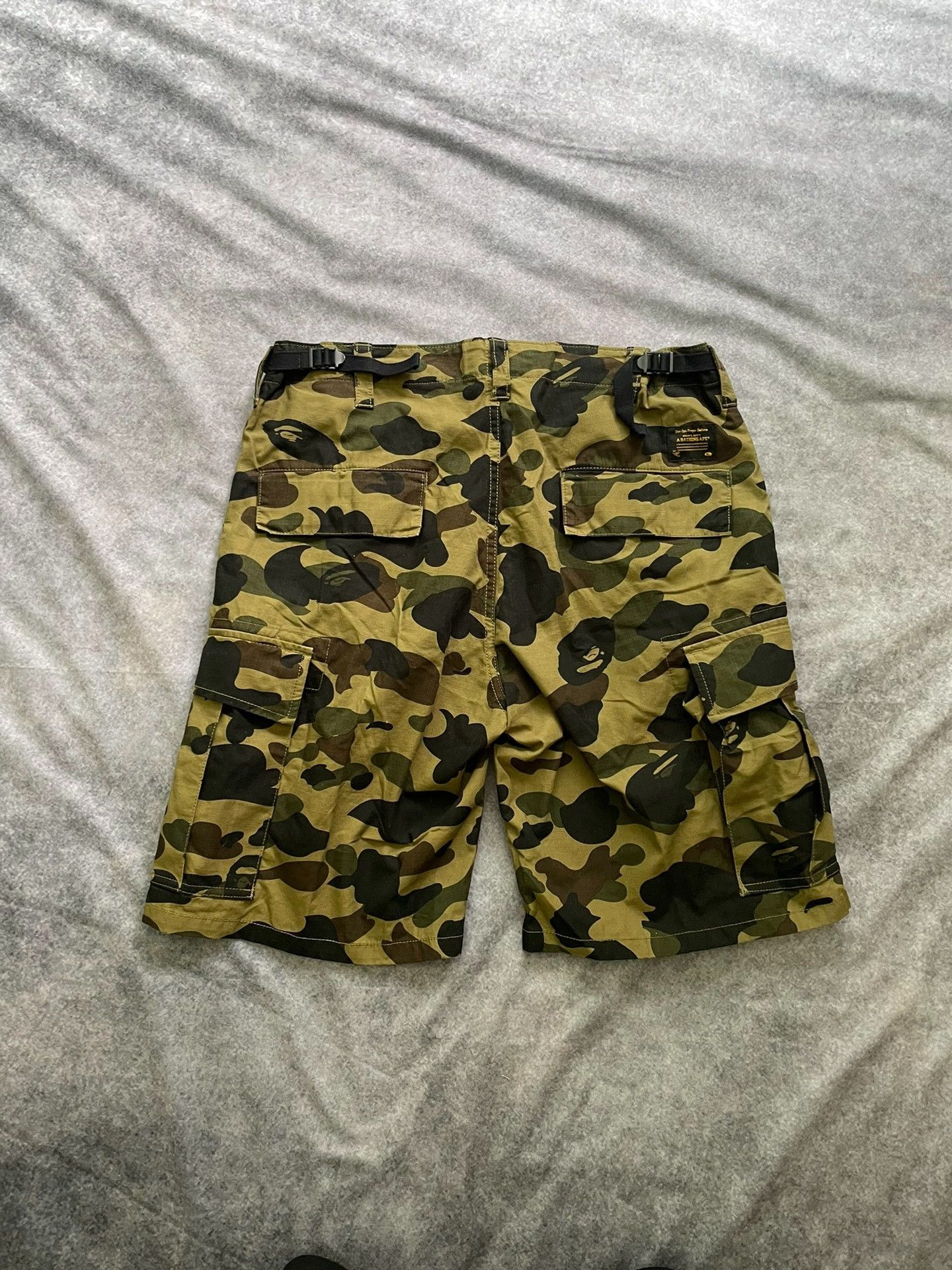 Bape A Bathing Ape Camo Cargo Shorts Size M Size US 32 / EU 48 - 4 Thumbnail