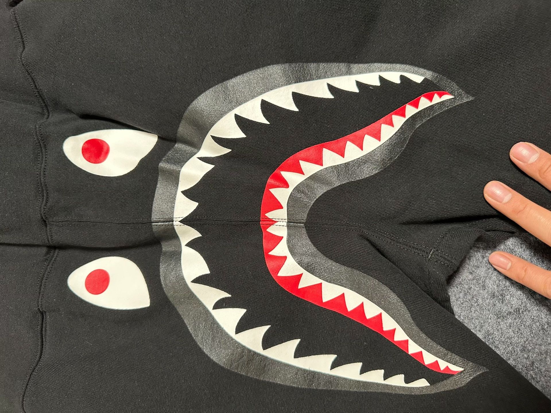 Bape BAPE Shark Sweatpants Size L Size US 34 / EU 50 - 5 Thumbnail