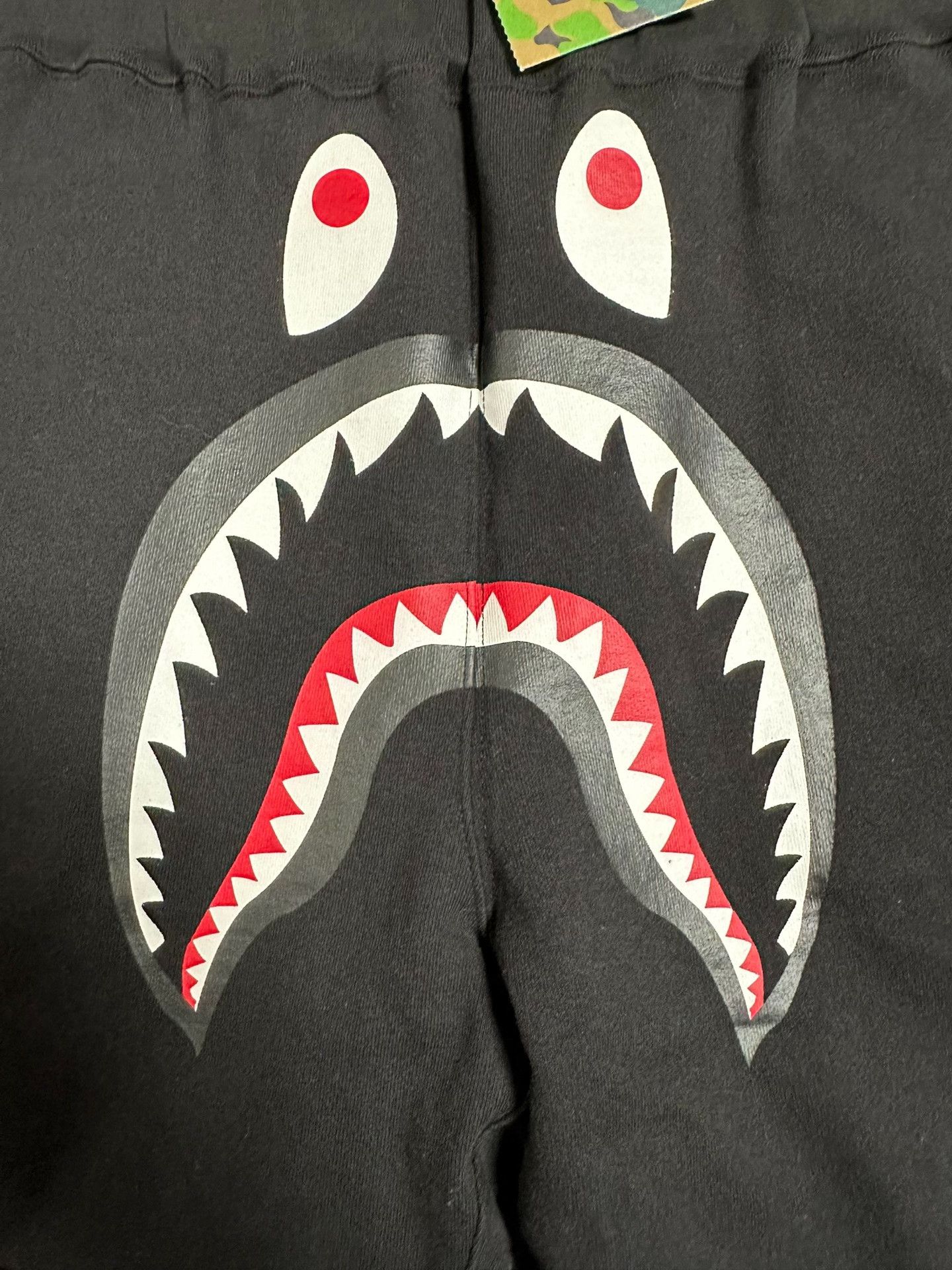 Bape A Bathing Ape Shark Graphic Sweatpants Size XXL Size US 38 / EU 54 - 3 Thumbnail