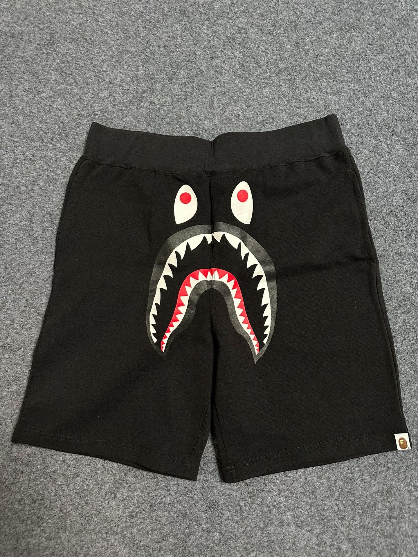Bape BAPE Shark Camo Shorts 2XL Size US 38 / EU 54 - 2 Thumbnail