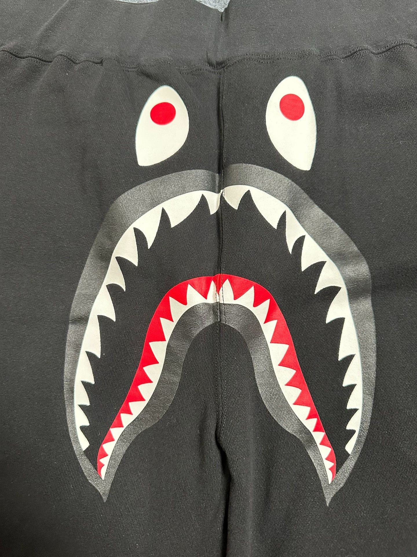 Bape BAPE Shark Camo Shorts 2XL Size US 38 / EU 54 - 4 Thumbnail