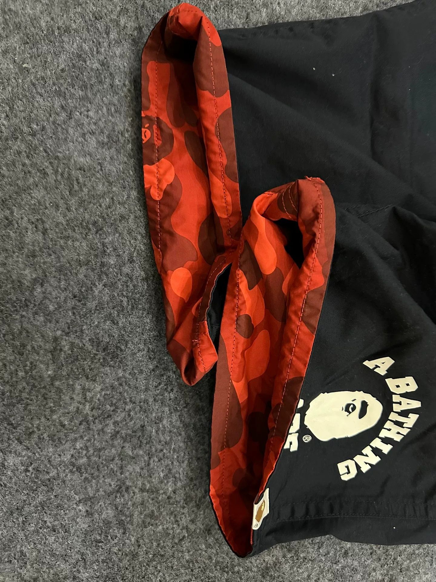 Bape BAPE Red Camo Reversible Shorts Size XL Size US 36 / EU 52 - 6 Thumbnail