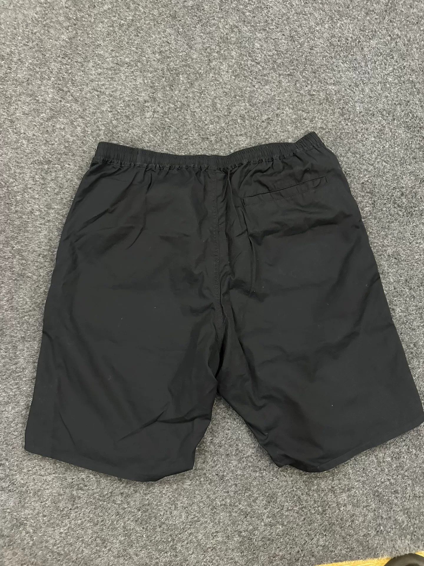 Bape BAPE Red Camo Reversible Shorts Size XL Size US 36 / EU 52 - 3 Thumbnail