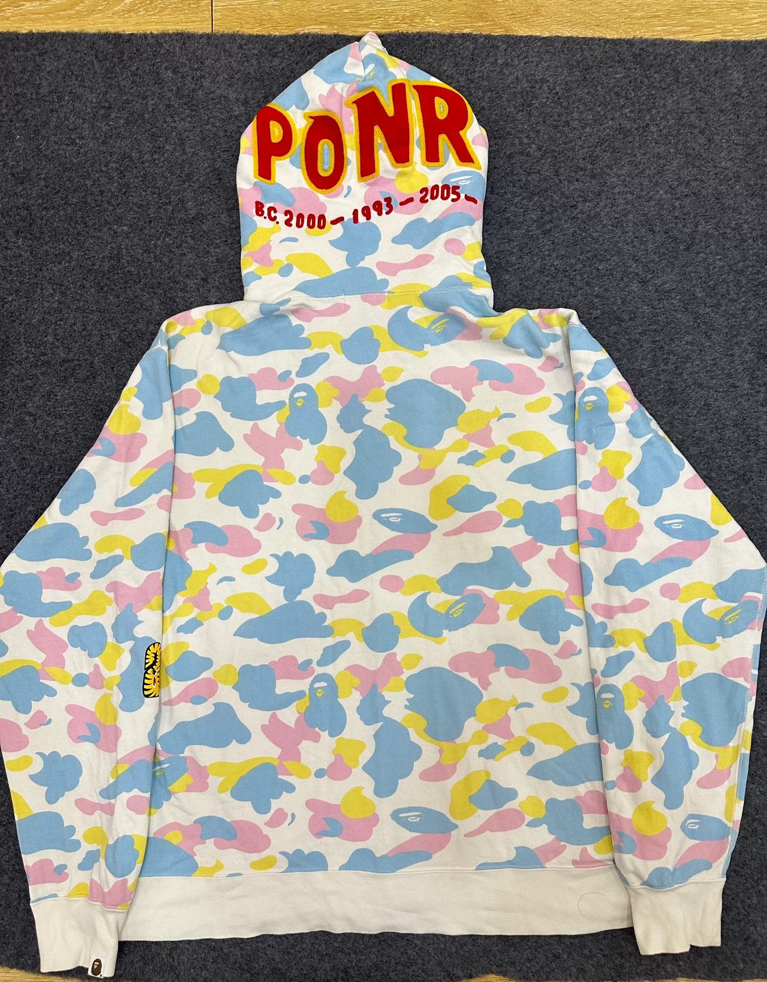 Bape BAPE Candy Camo Shark Hoodie 3XL Size US XXL / EU 58 / 5 - 3 Thumbnail