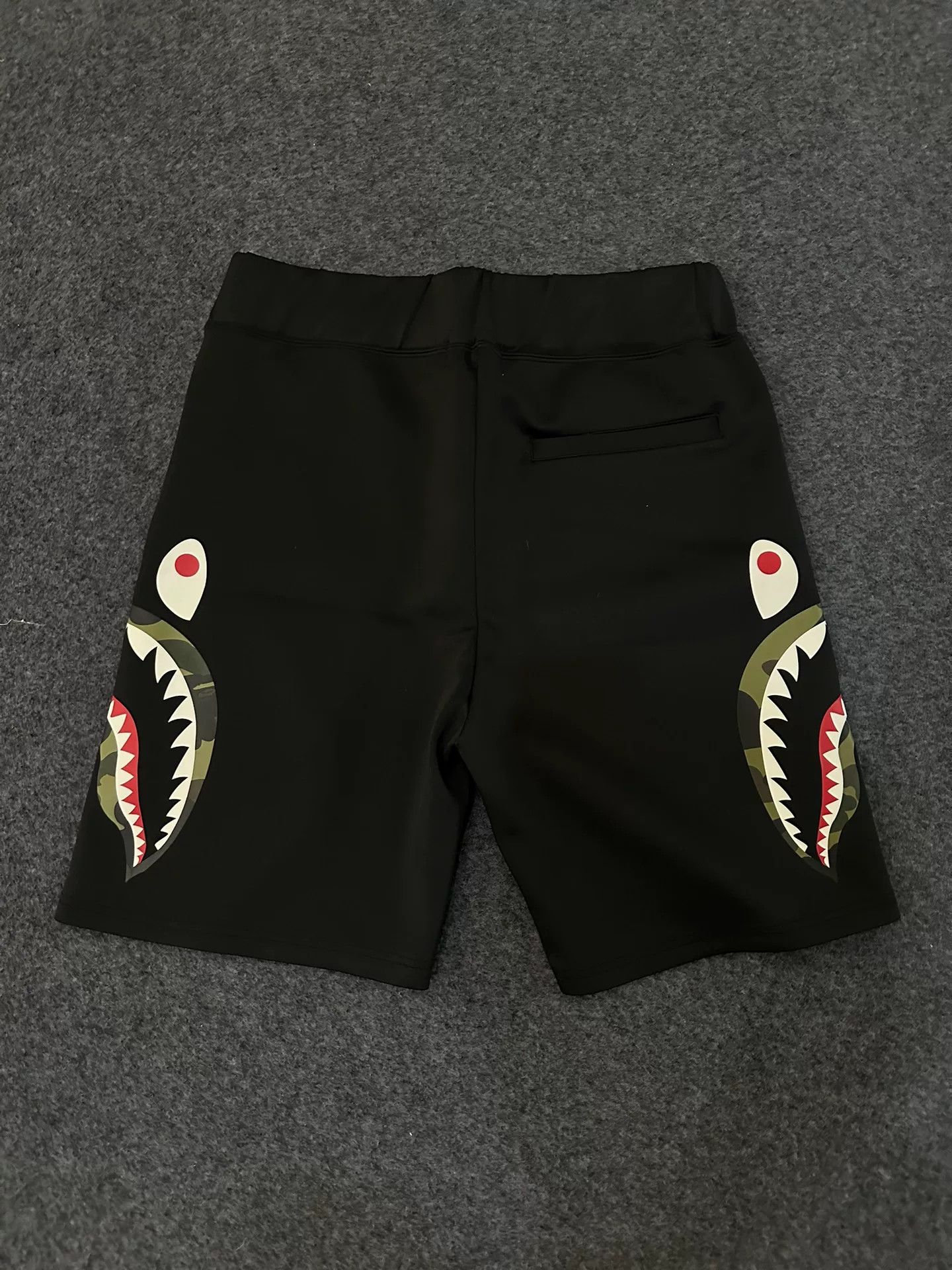 Bape A Bathing Ape Shark Camo Shorts Size L Size US 34 / EU 50 - 3 Thumbnail