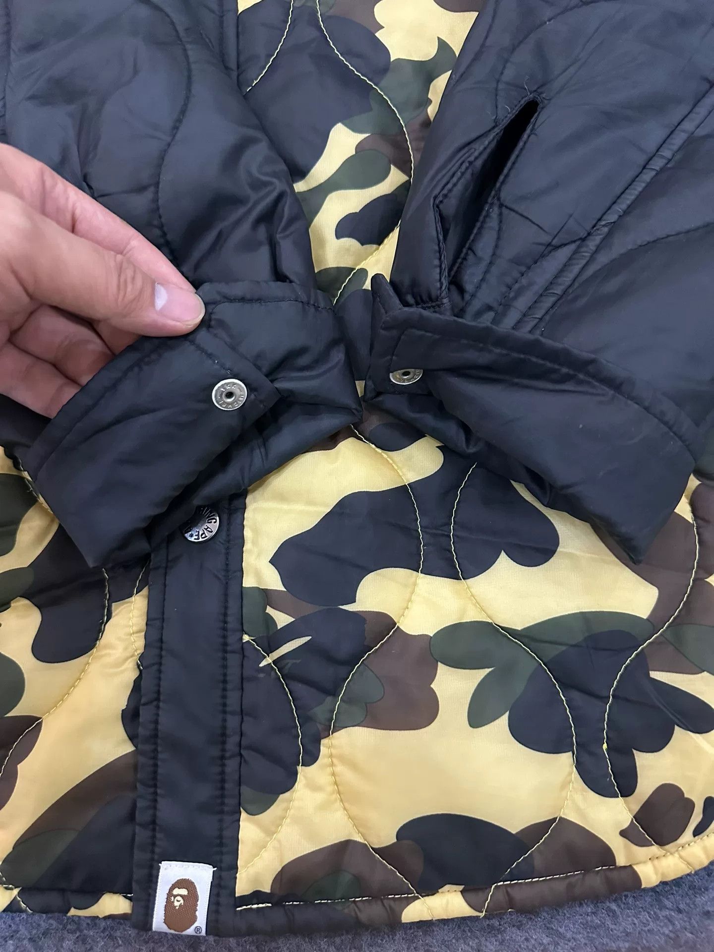 Bape Bape Camo Quilted Shirt Jacket Size M Size US M / EU 48-50 / 2 - 4 Thumbnail