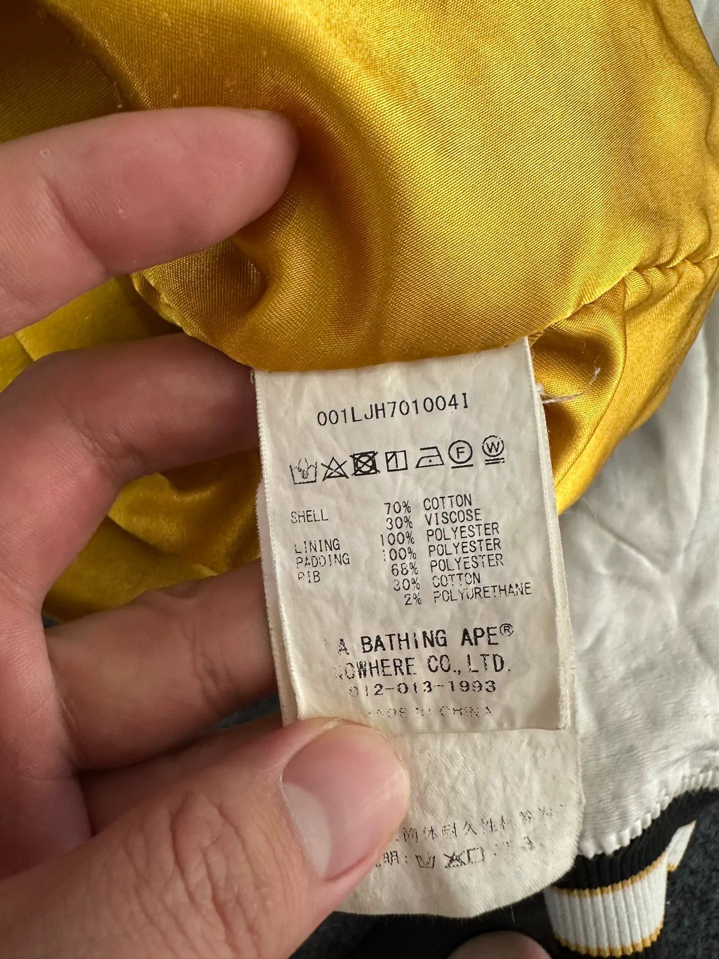 Bape A Bathing Ape Japan Map Souvenir Jacket Size L Size US L / EU 52-54 / 3 - 6 Thumbnail
