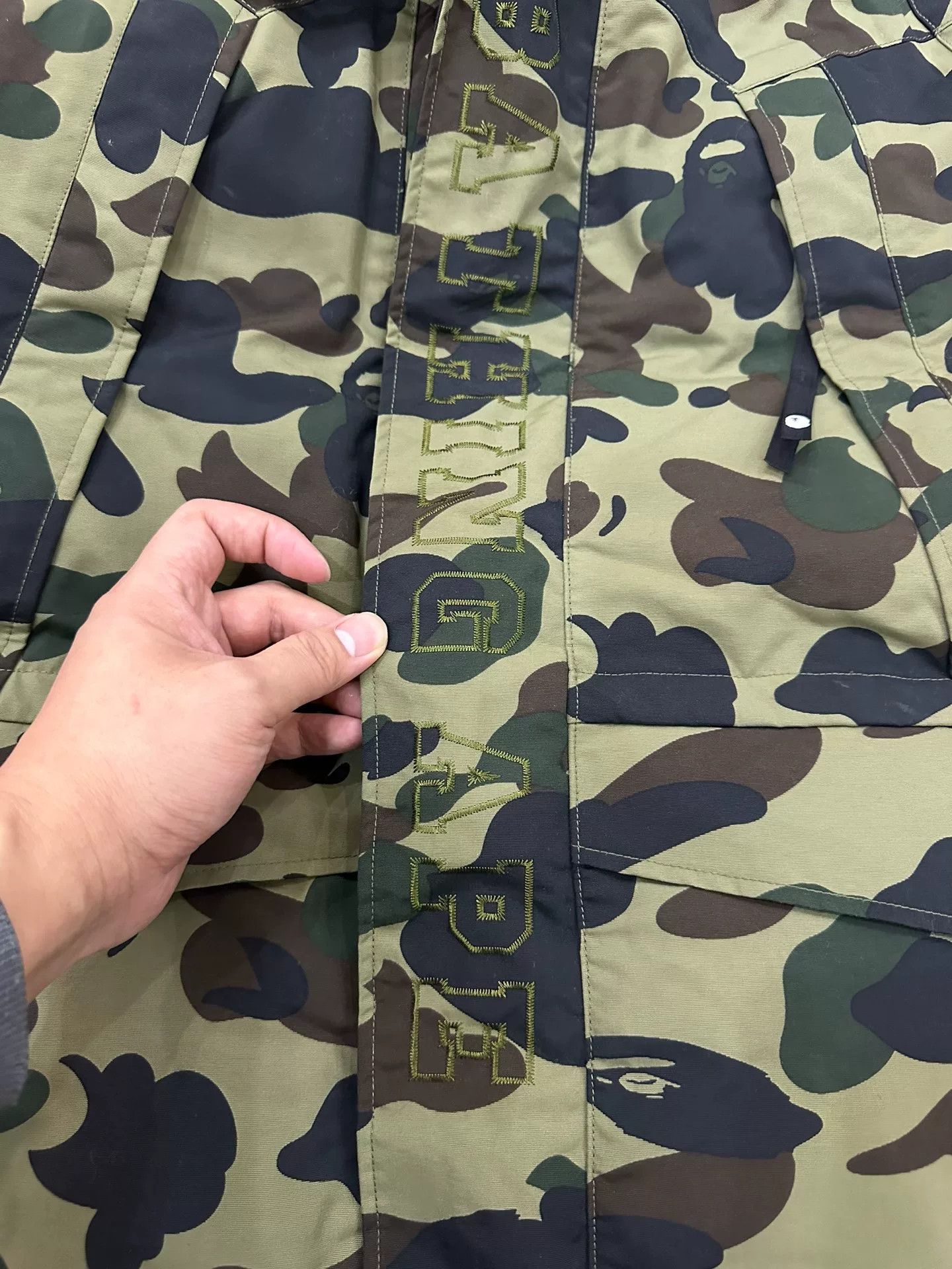 Bape A Bathing Ape Camo Down Jacket Size M Size US M / EU 48-50 / 2 - 9 Thumbnail