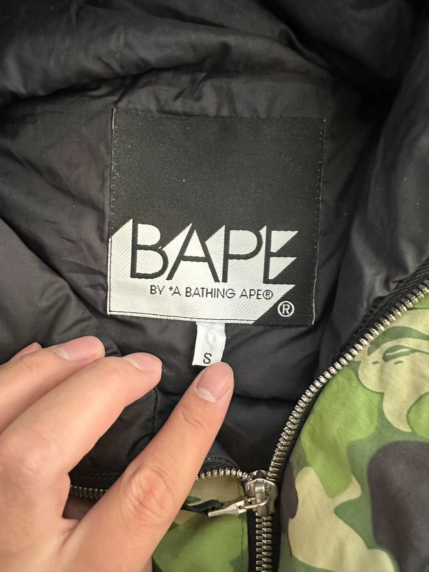 Bape Bape Camo Down Jacket Size S Size US S / EU 44-46 / 1 - 6 Thumbnail