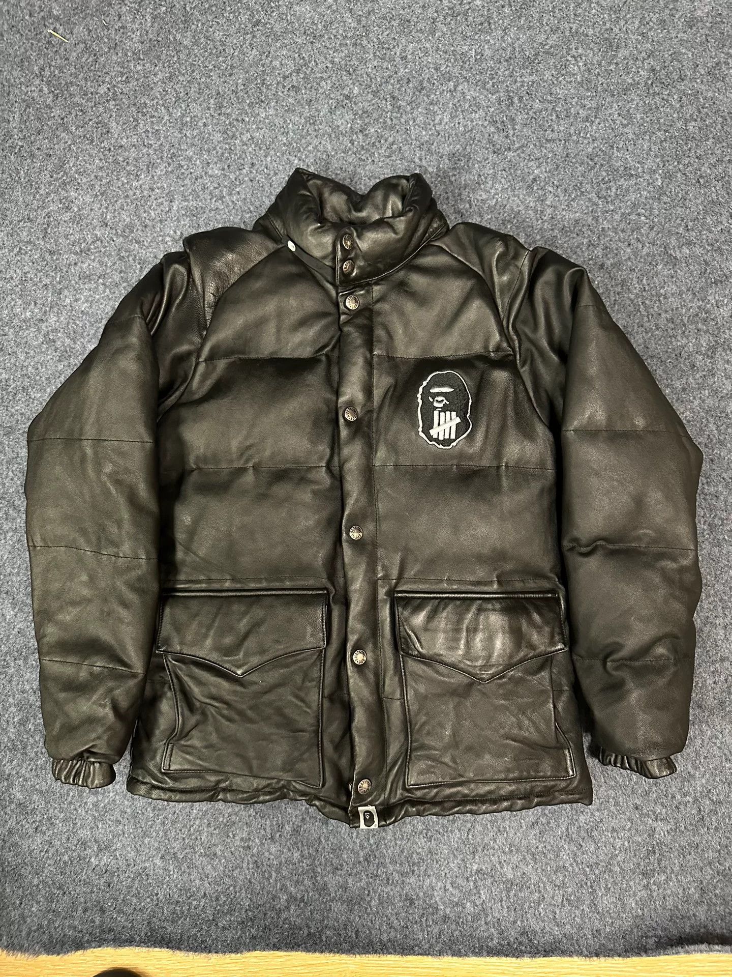 Bape A Bathing Ape x Undefeated Leather Puffer Jacket Size M Size US M / EU 48-50 / 2 - 2 Thumbnail