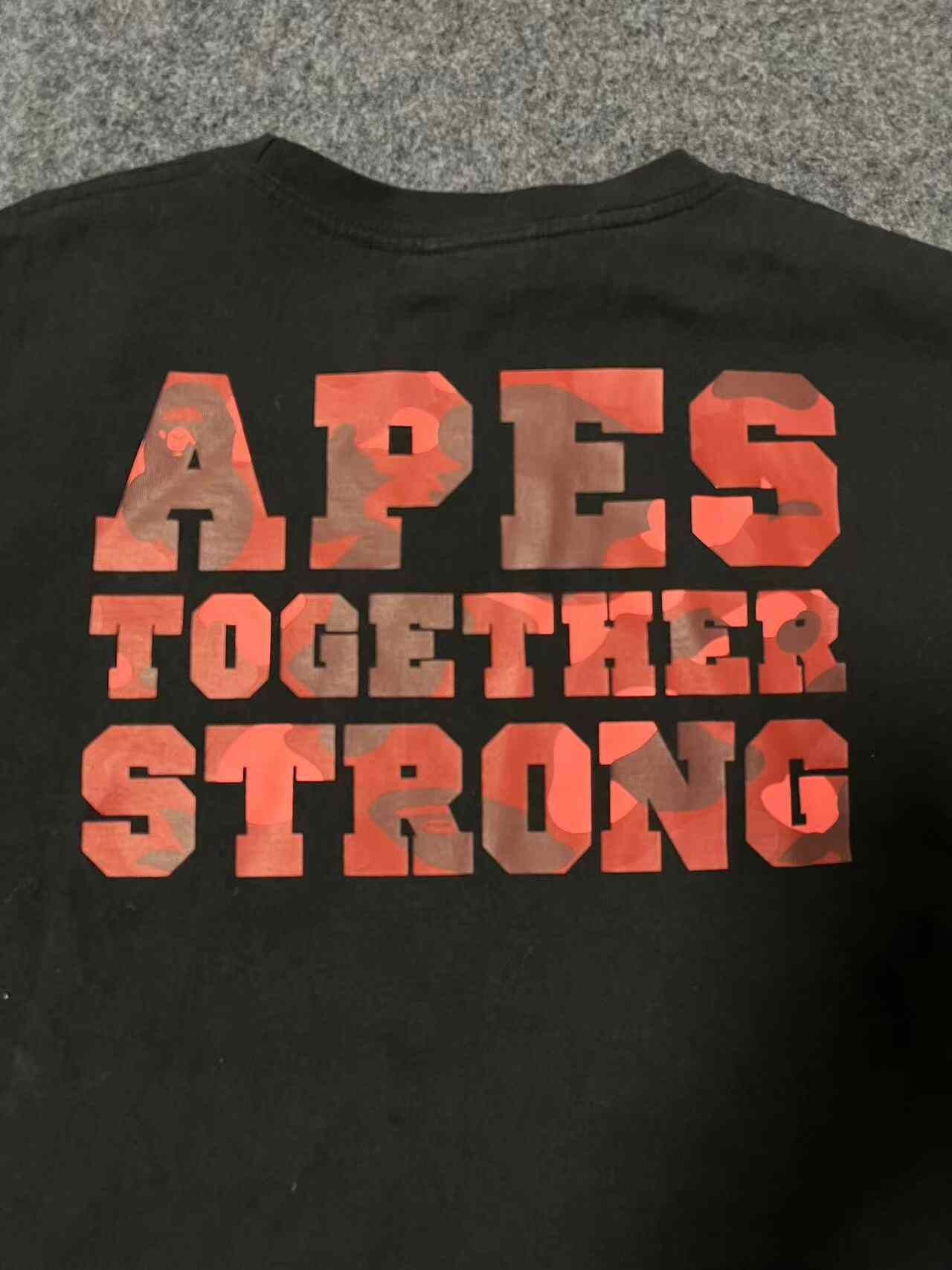 Bape A Bathing Ape Apes Together Strong T-Shirt L Size US L / EU 52-54 / 3 - 6 Thumbnail