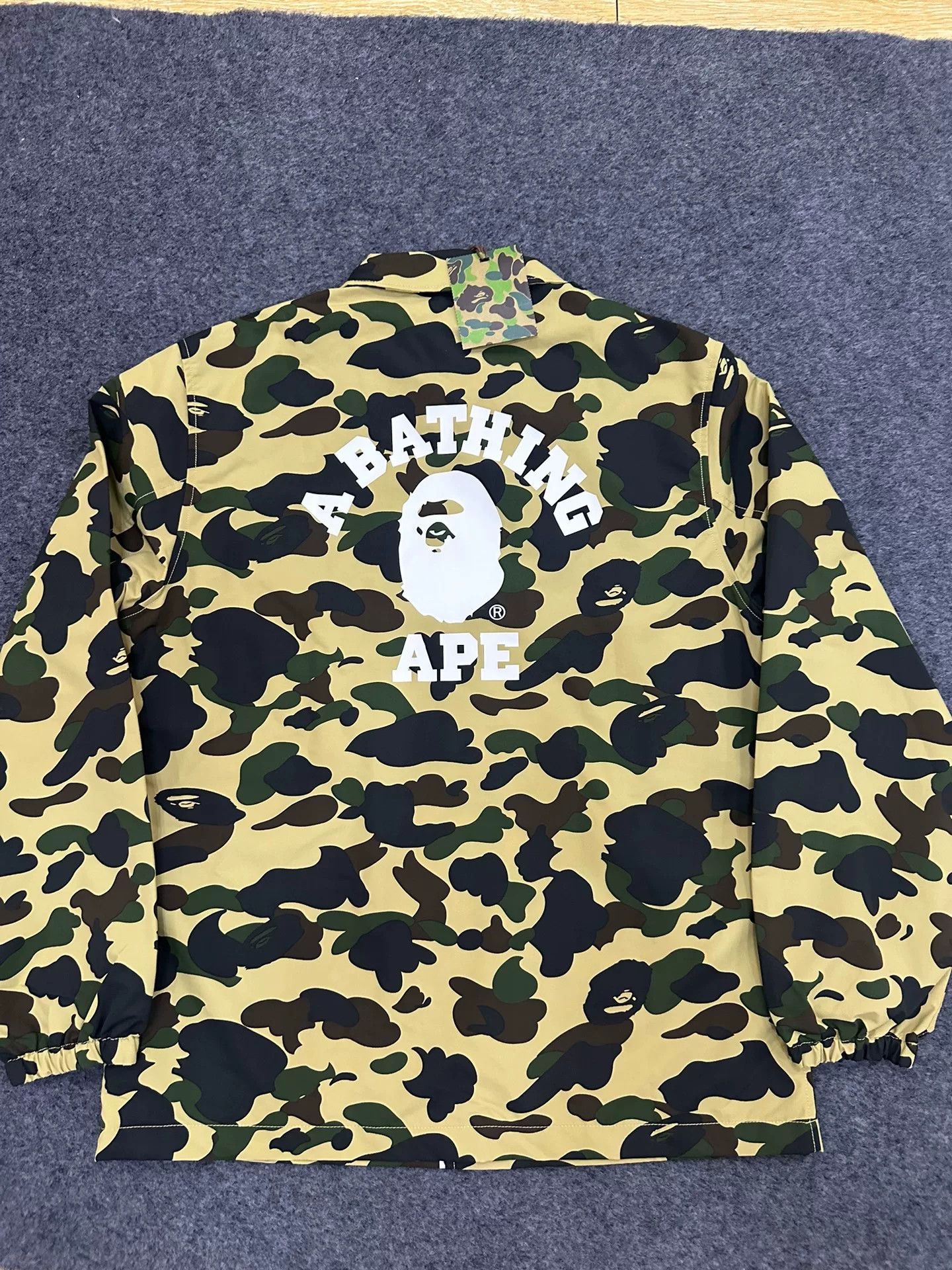 Bape BAPE Camo Logo Coach Jacket XL Size US XL / EU 56 / 4 - 3 Thumbnail