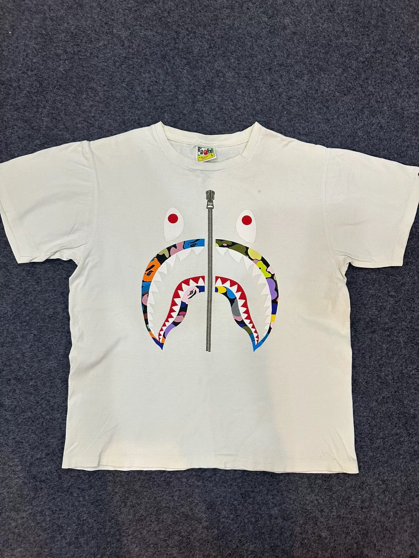Bape A Bathing Ape Candy Camo Shark T-Shirt Size L Size US L / EU 52-54 / 3 - 2 Thumbnail