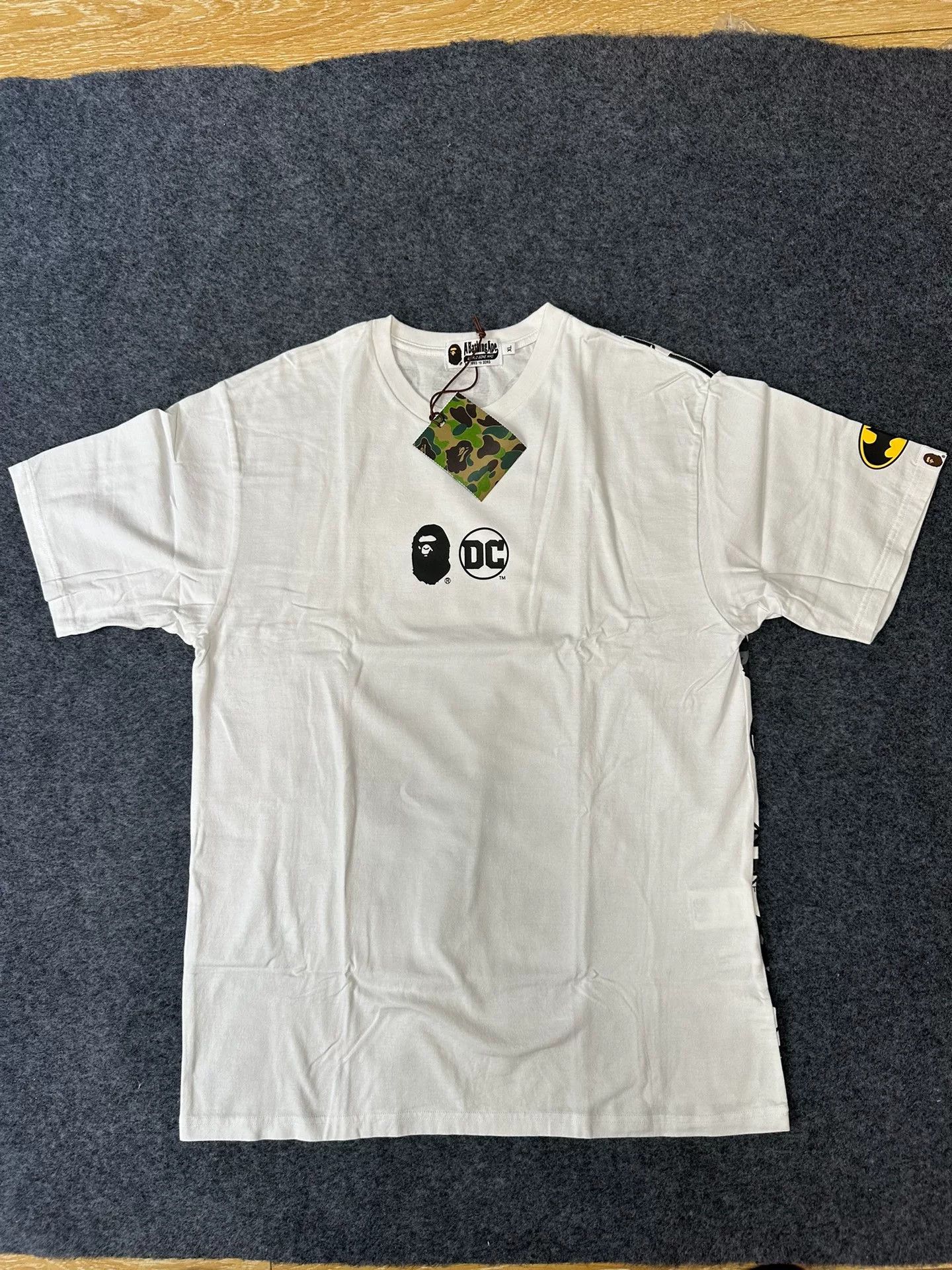 Bape A Bathing Ape x DC Logo T-Shirt Size XL Size US XL / EU 56 / 4 - 2 Thumbnail