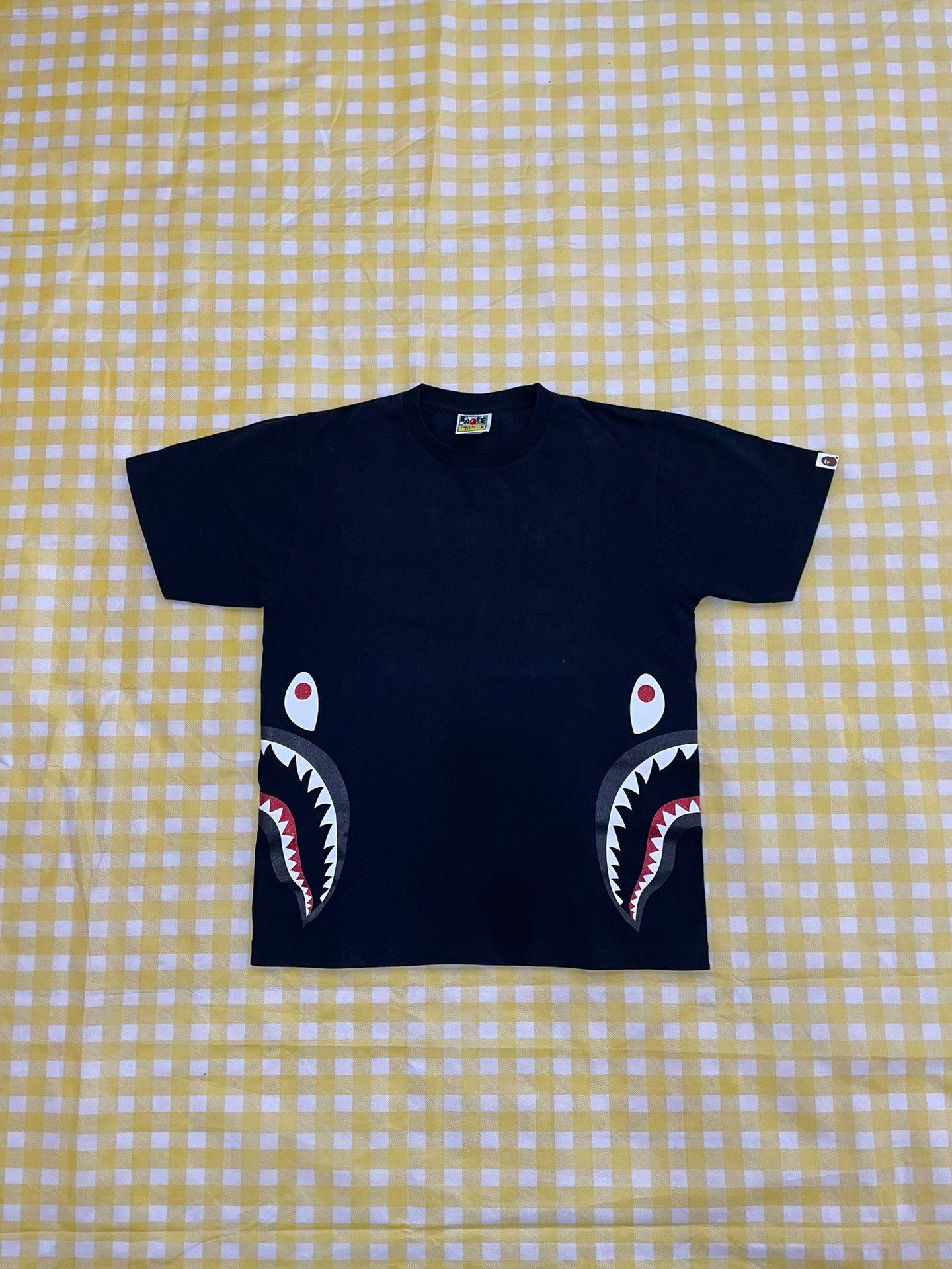 Bape A Bathing Ape Shark T-Shirt Size M Size US M / EU 48-50 / 2 - 2 Thumbnail