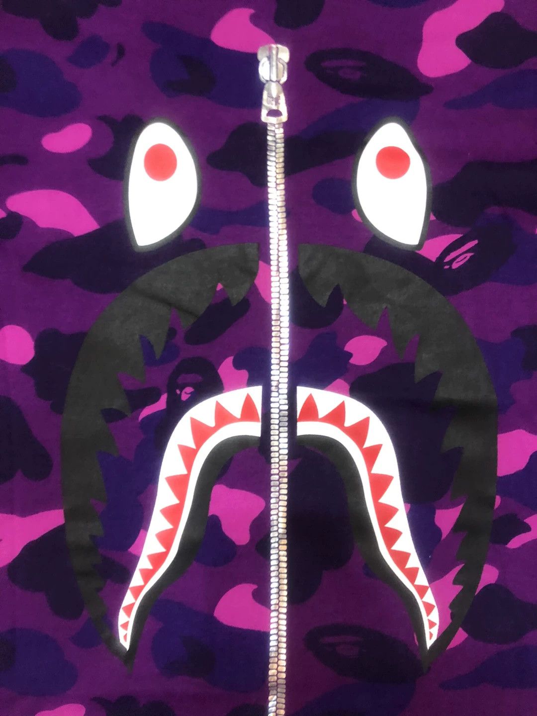 Bape A Bathing Ape Purple Shark Camo T-Shirt Size M Size US M / EU 48-50 / 2 - 5 Thumbnail