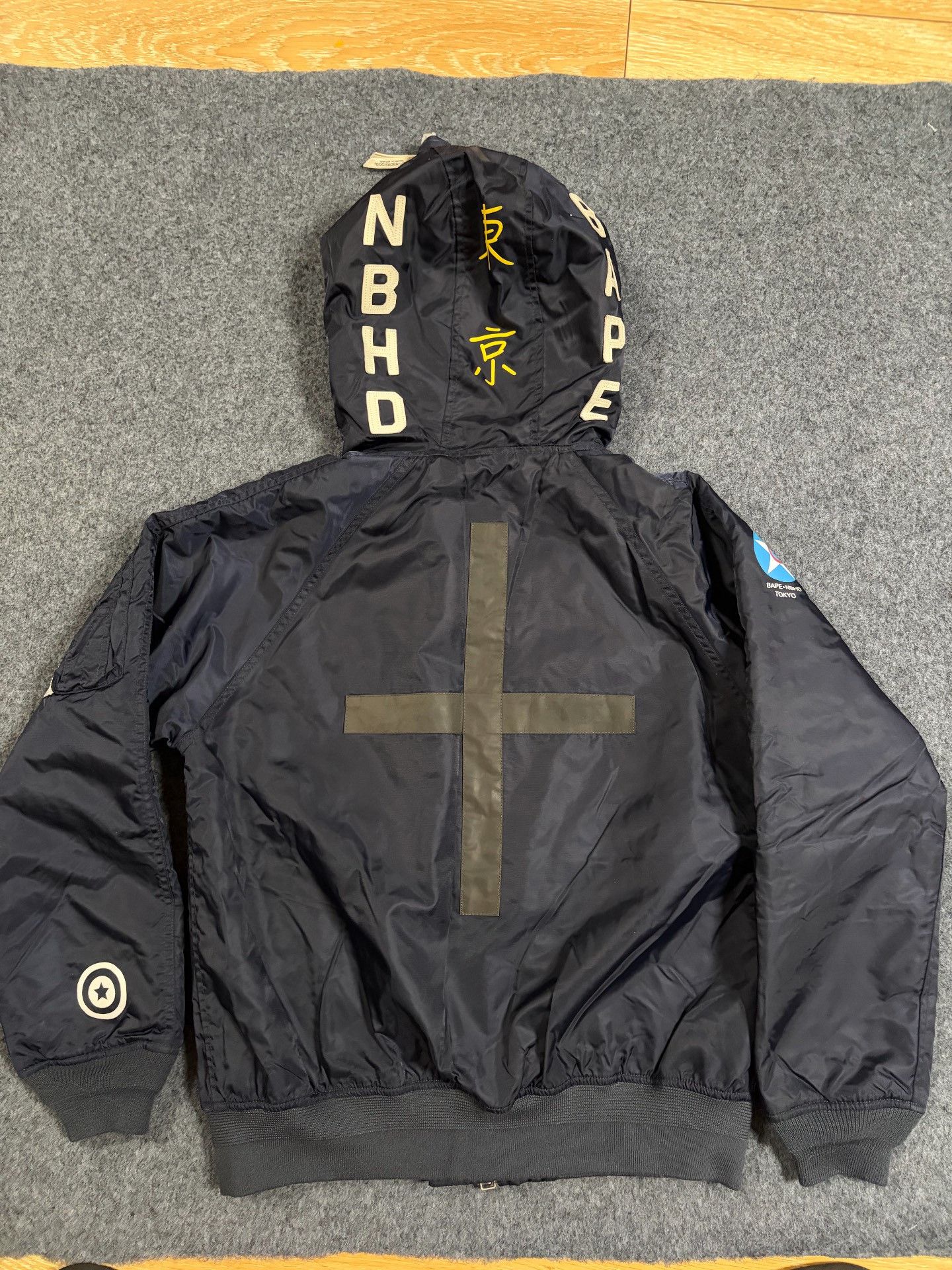 Bape × Neighborhood BAPE x Neighborhood Shark Bomber Jacket Size L Size US L / EU 52-54 / 3 - 3 Thumbnail
