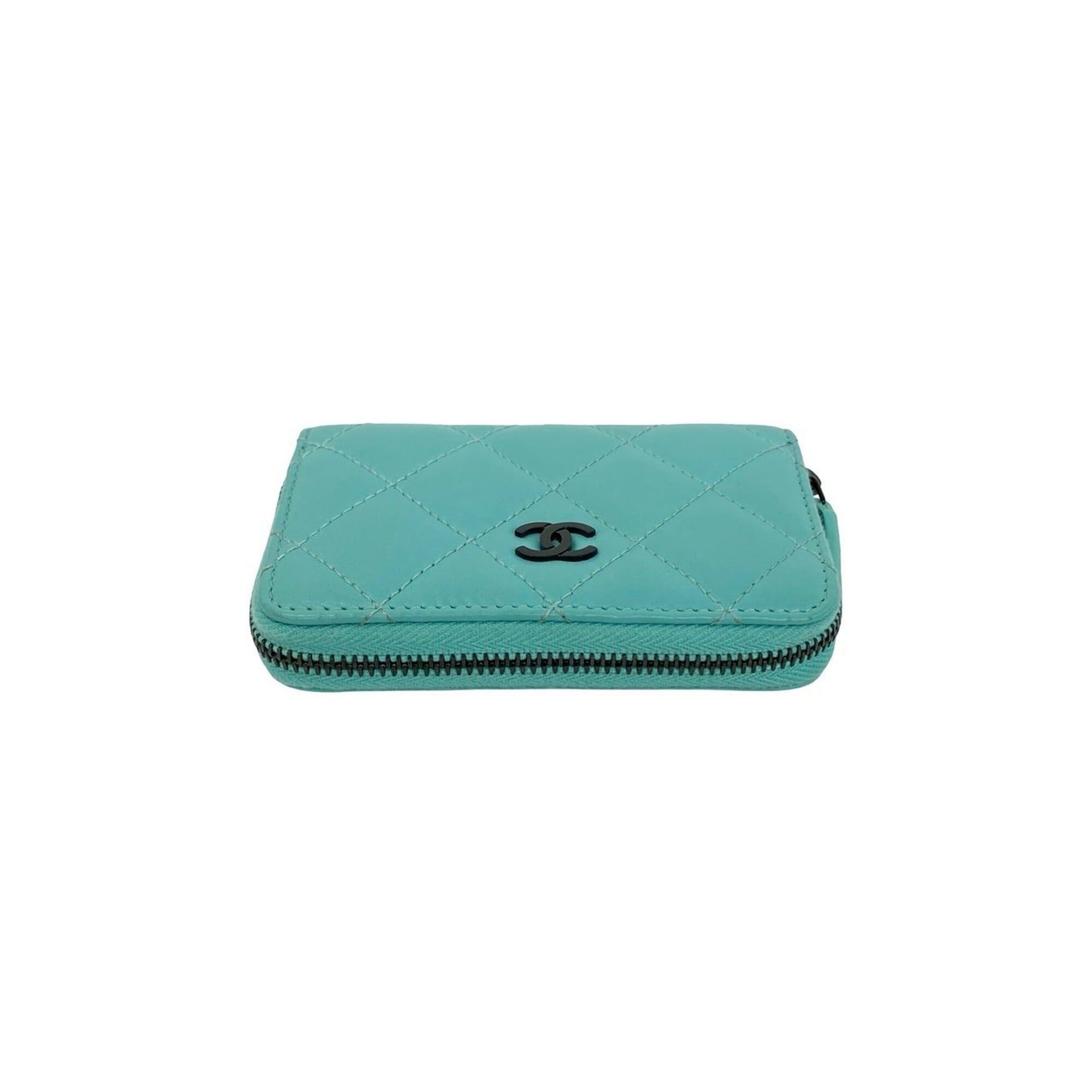 Chanel CHANEL Matelassé Coco Mark Lambskin Leather Round Zip Wallet/Coin Case Light Green 19208 Size ONE SIZE - 3 Thumbnail