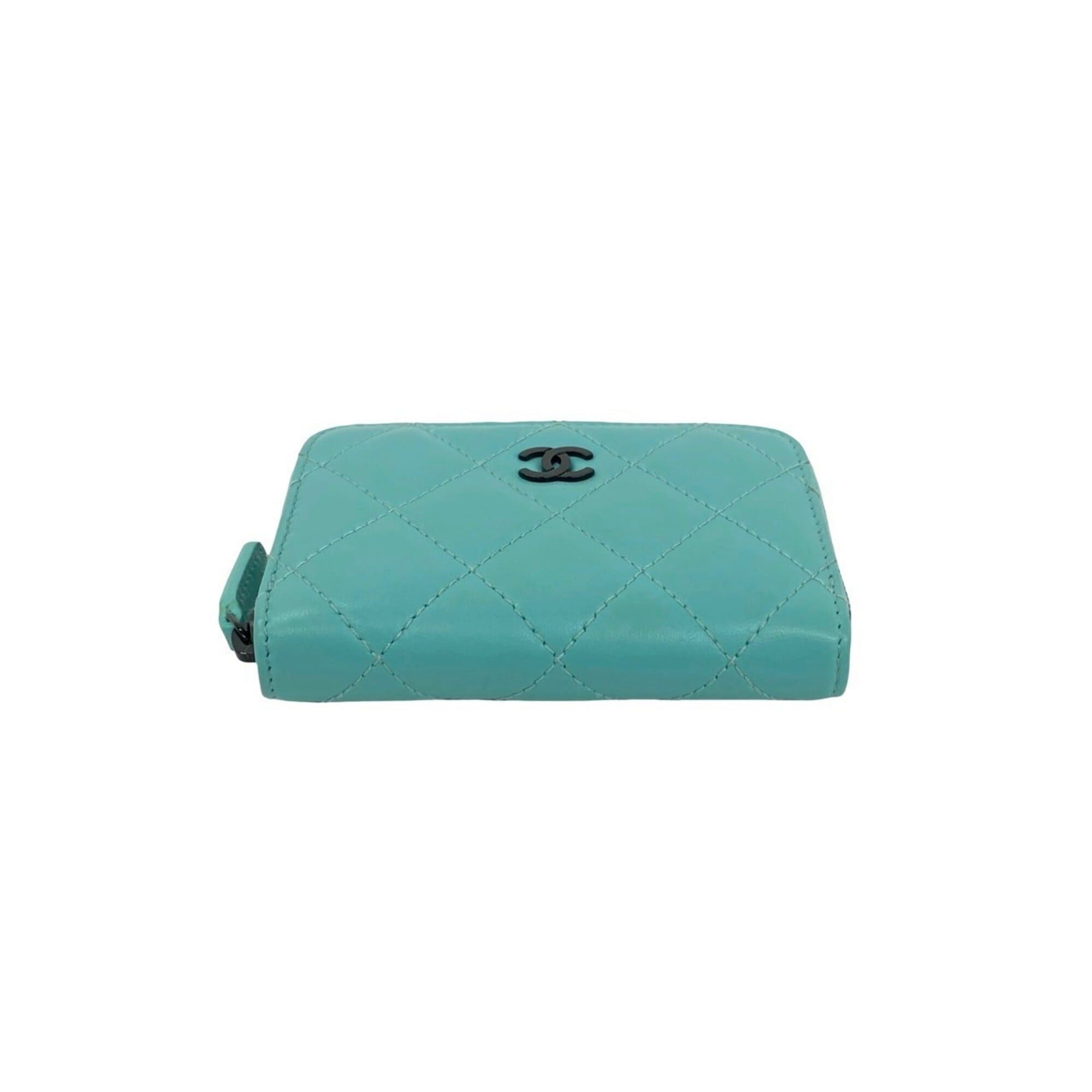Chanel CHANEL Matelassé Coco Mark Lambskin Leather Round Zip Wallet/Coin Case Light Green 19208 Size ONE SIZE - 6 Thumbnail