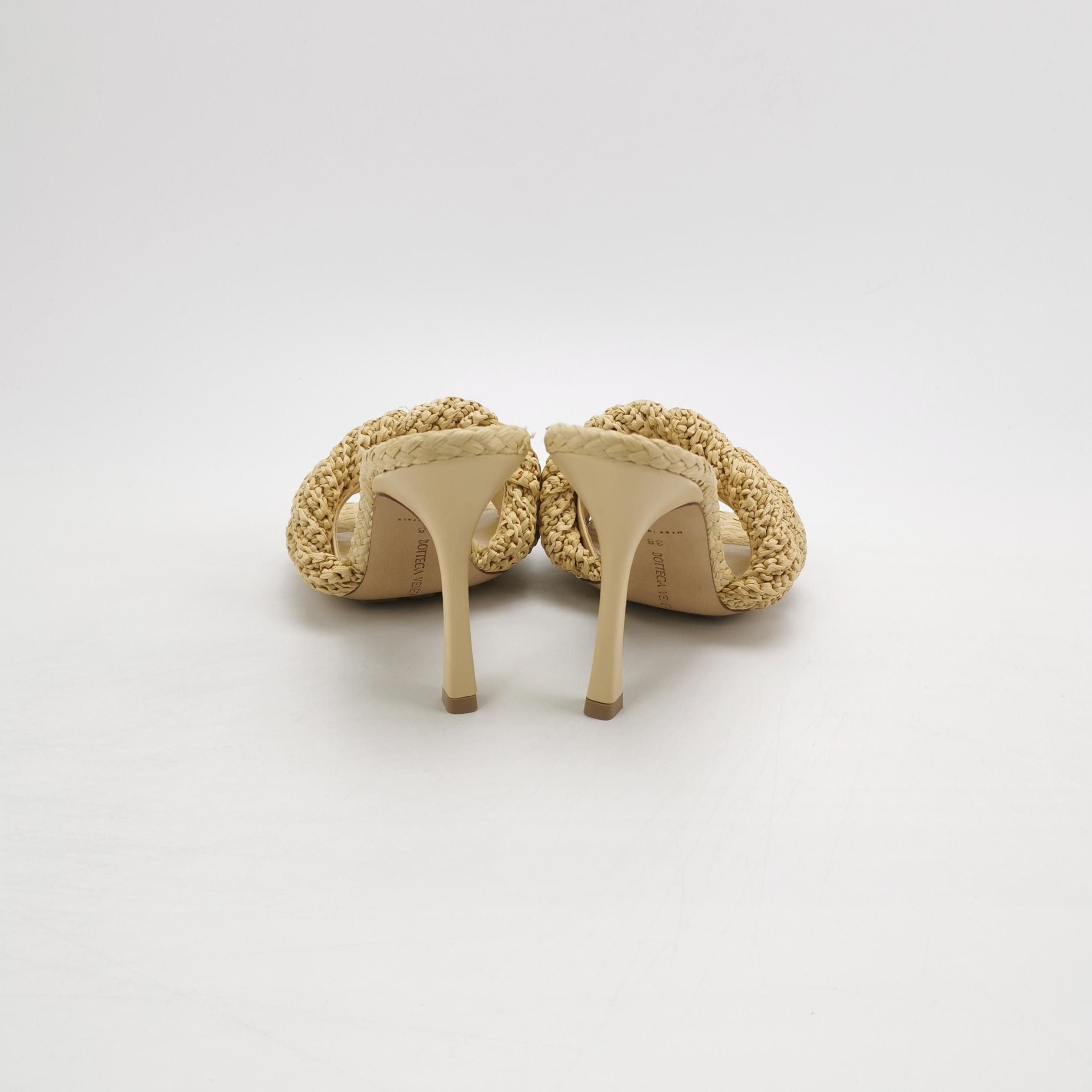 Bottega Veneta Bottega Veneta Women 8 Sandals Size US 8 / IT 38 - 4 Thumbnail