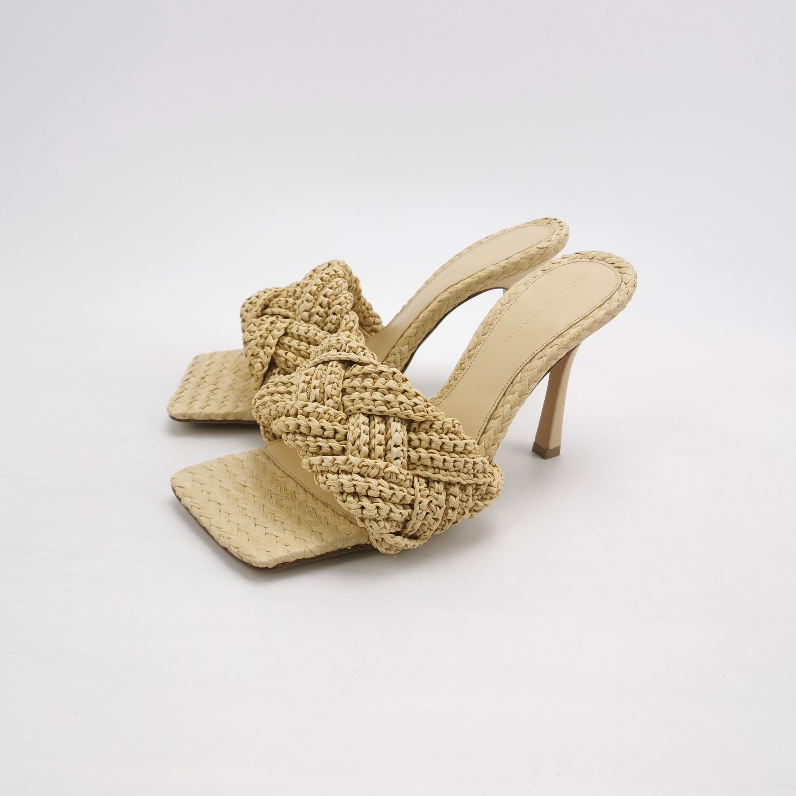 Bottega Veneta Bottega Veneta Women 8 Sandals Size US 8 / IT 38 - 2 Thumbnail