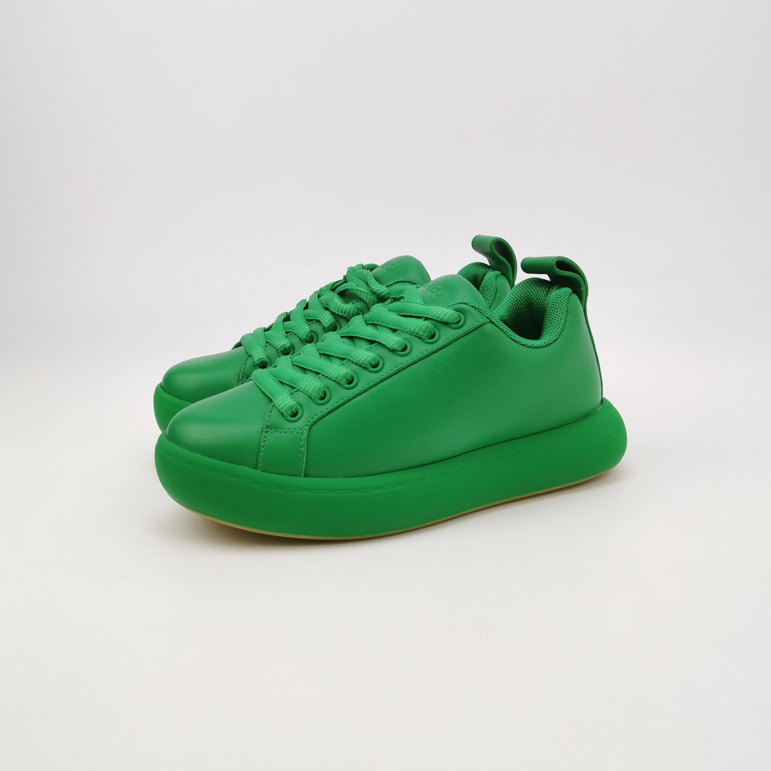 Bottega Veneta Bottega Veneta Women 6 Lowtop Sneakers Size US 6 / IT 36 - 2 Thumbnail