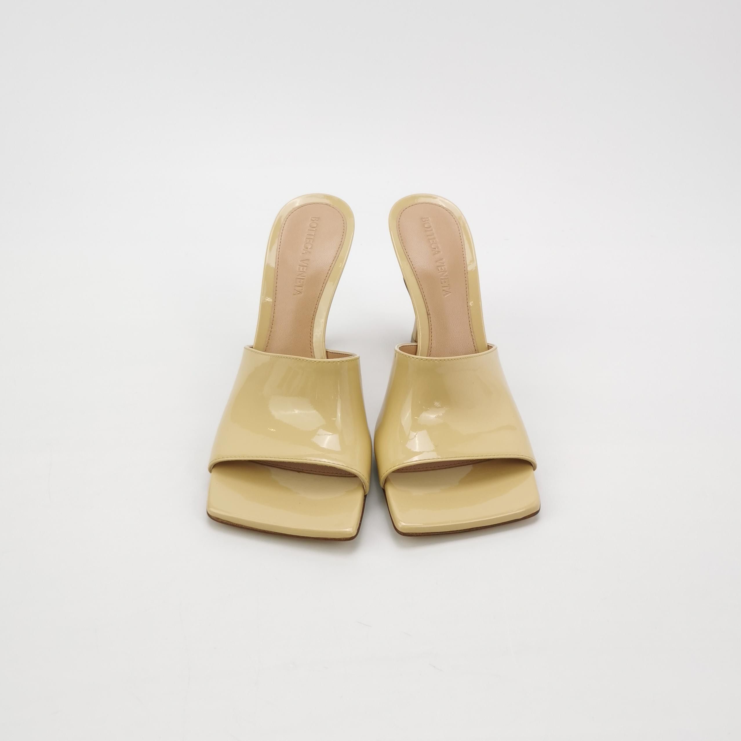 Bottega Veneta Bottega Veneta Women 5 Sandals Size US 5 / IT 35 - 3 Thumbnail