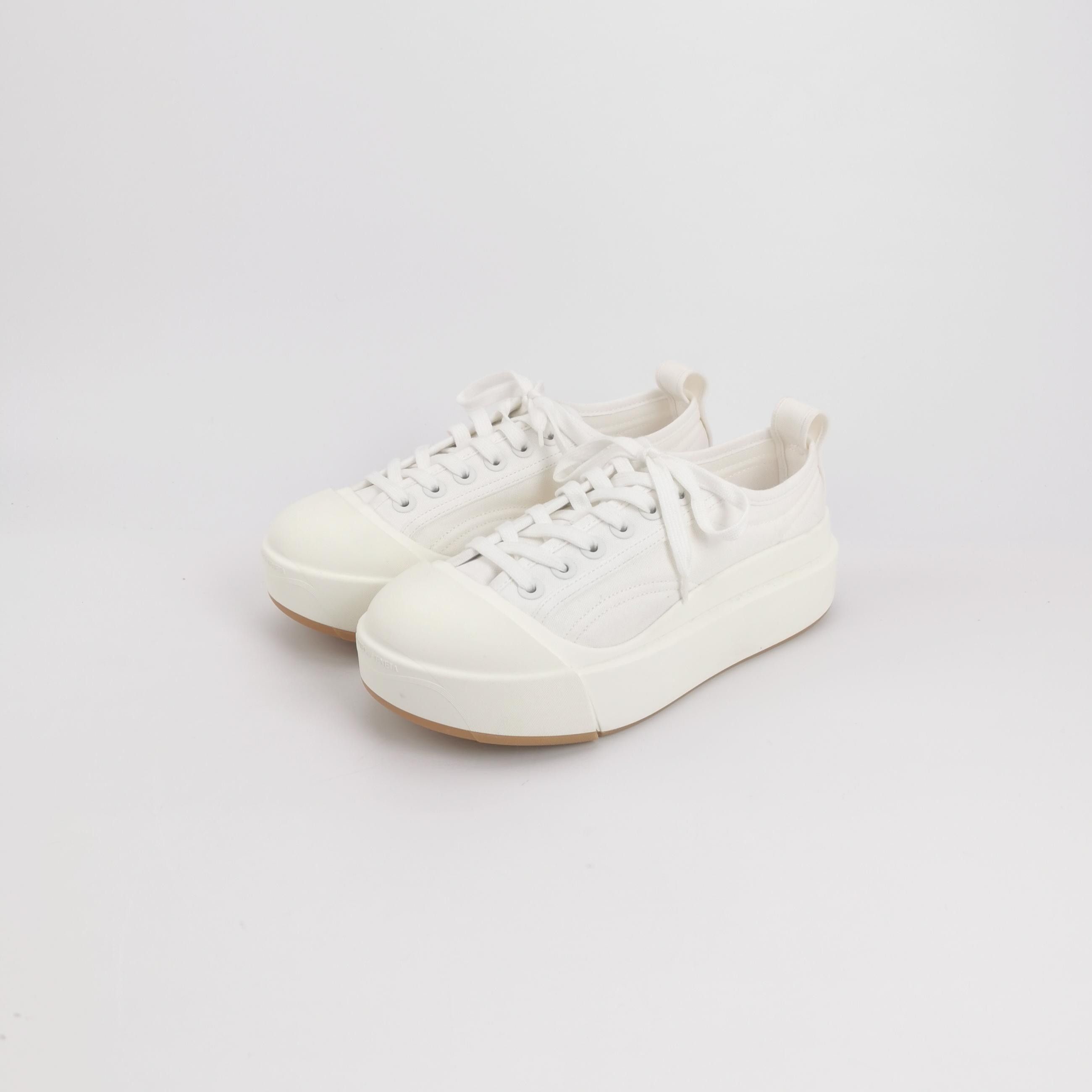 Bottega Veneta Bottega Veneta Women 9 Lowtop Sneakers Size US 9 / IT 39 - 2 Thumbnail