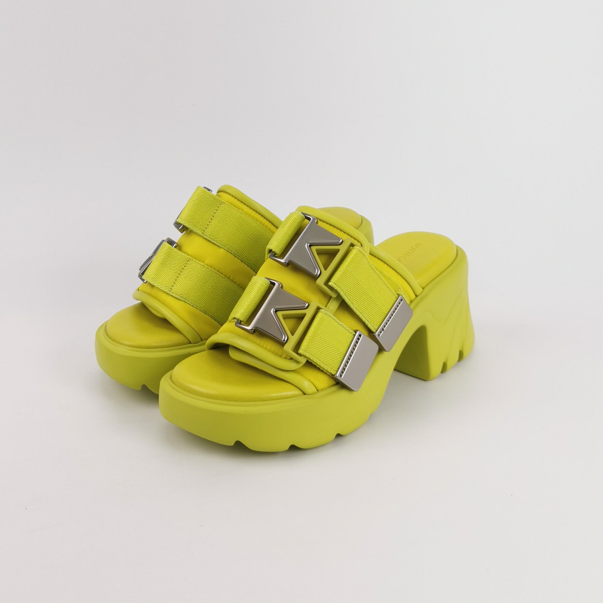 Bottega Veneta Bottega Veneta Women 6 Sandals Size US 6 / IT 36 - 2 Thumbnail