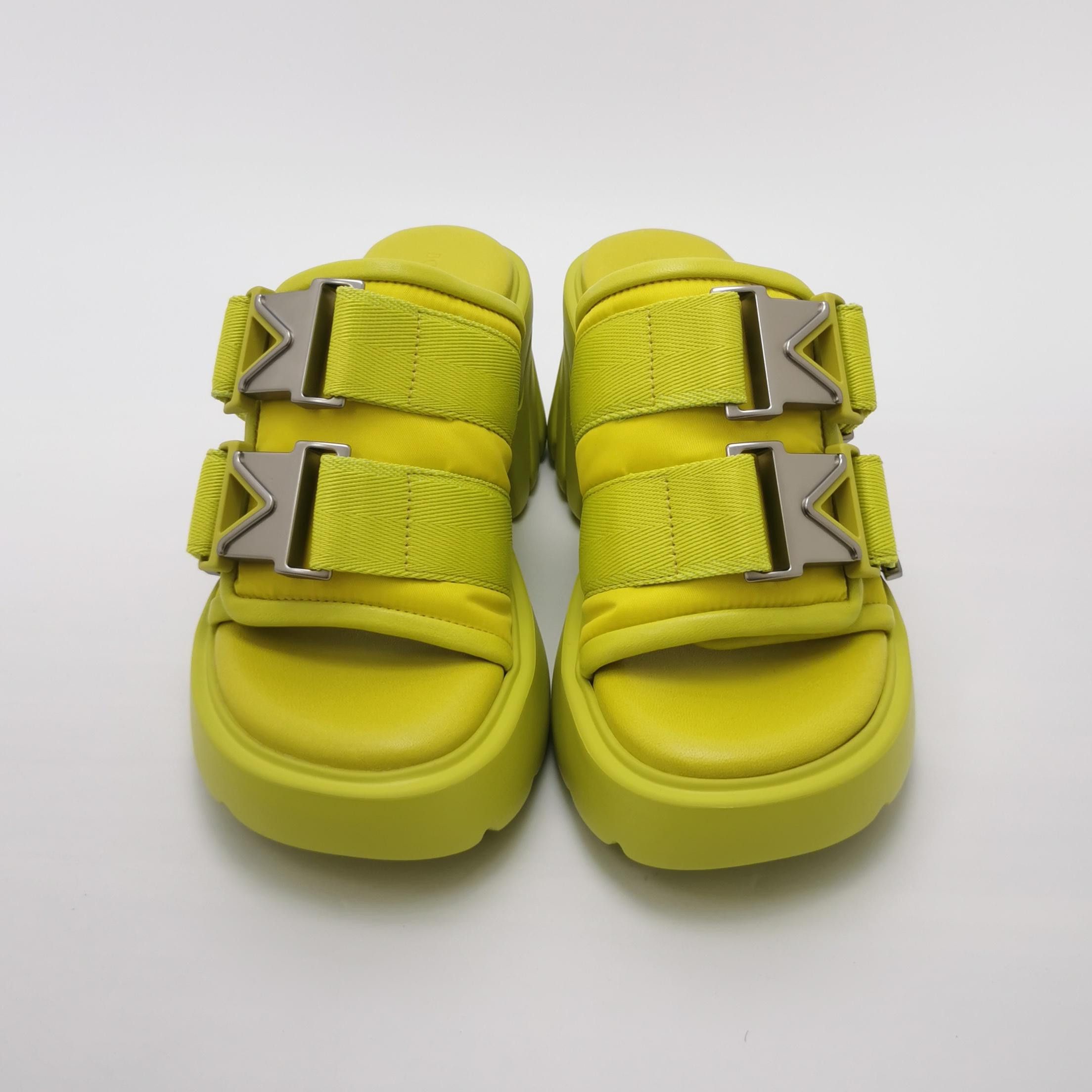 Bottega Veneta Bottega Veneta Women 6 Sandals Size US 6 / IT 36 - 3 Thumbnail
