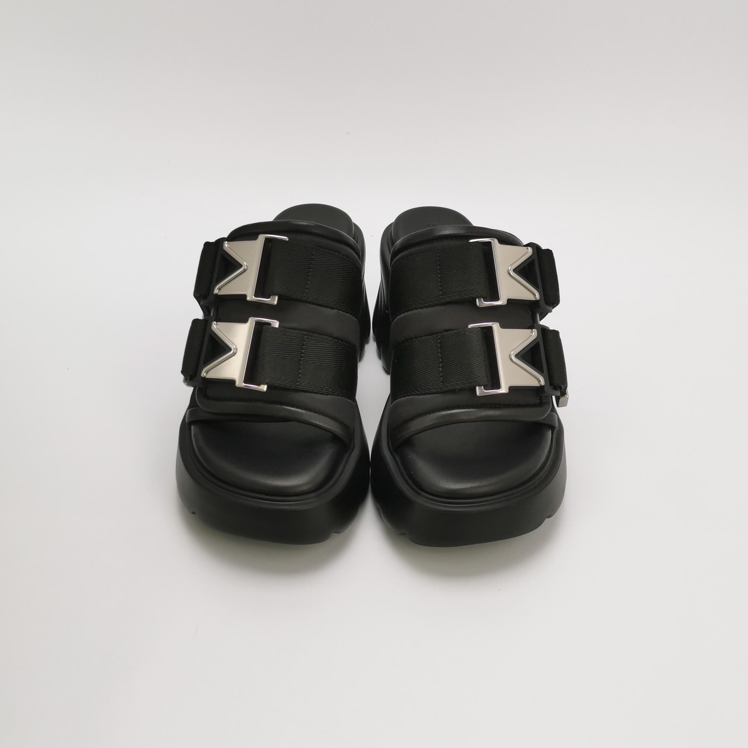 Bottega Veneta Bottega Veneta Women 6 Sandals Size US 6 / IT 36 - 3 Thumbnail