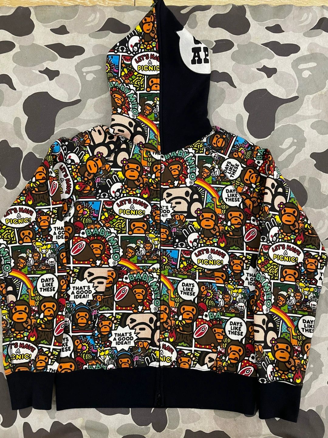 Bape A Bathing Ape Comic Print Full Zip Hoodie Size M Size US M / EU 48-50 / 2 - 2 Thumbnail
