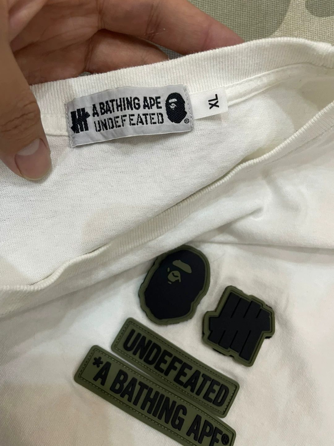 Bape A Bathing Ape x Undefeated Logo Patch T-Shirt Size XL Size US XL / EU 56 / 4 - 4 Thumbnail