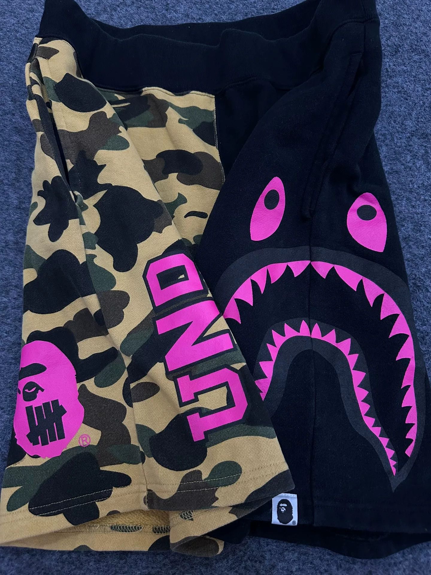 Bape Bape x Undefeated Camo Shark Shorts Size M Size US 32 / EU 48 - 4 Thumbnail