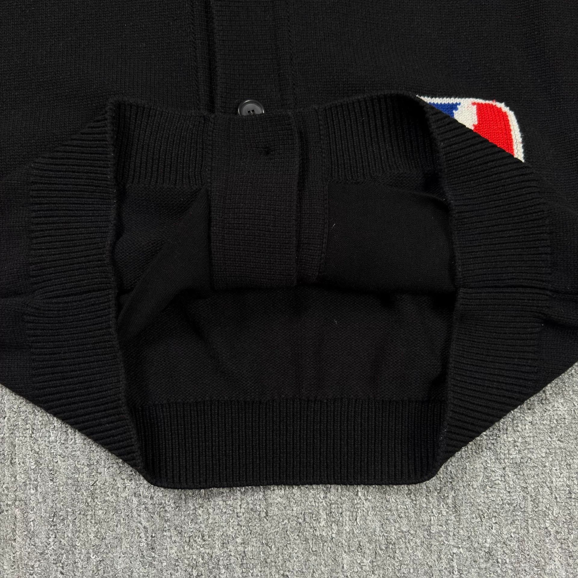 Louis Vuitton Louis Vuitton x NBA Logo Cardigan Size XL Size US XL / EU 56 / 4 - 6 Thumbnail