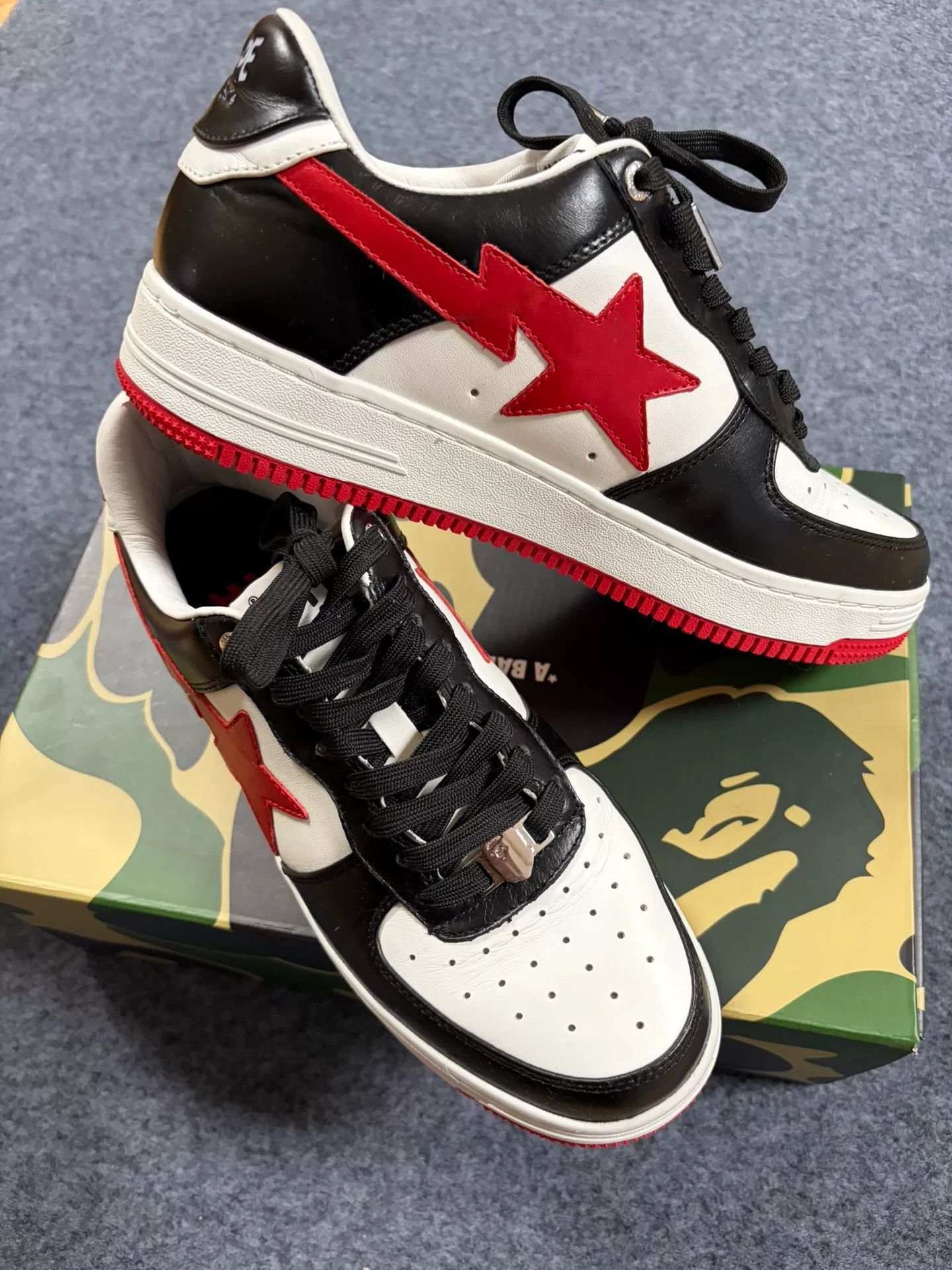 Bape BAPE STA Black Red Low-Top Sneakers US 9 Size US 9 / EU 42 - 2 Thumbnail