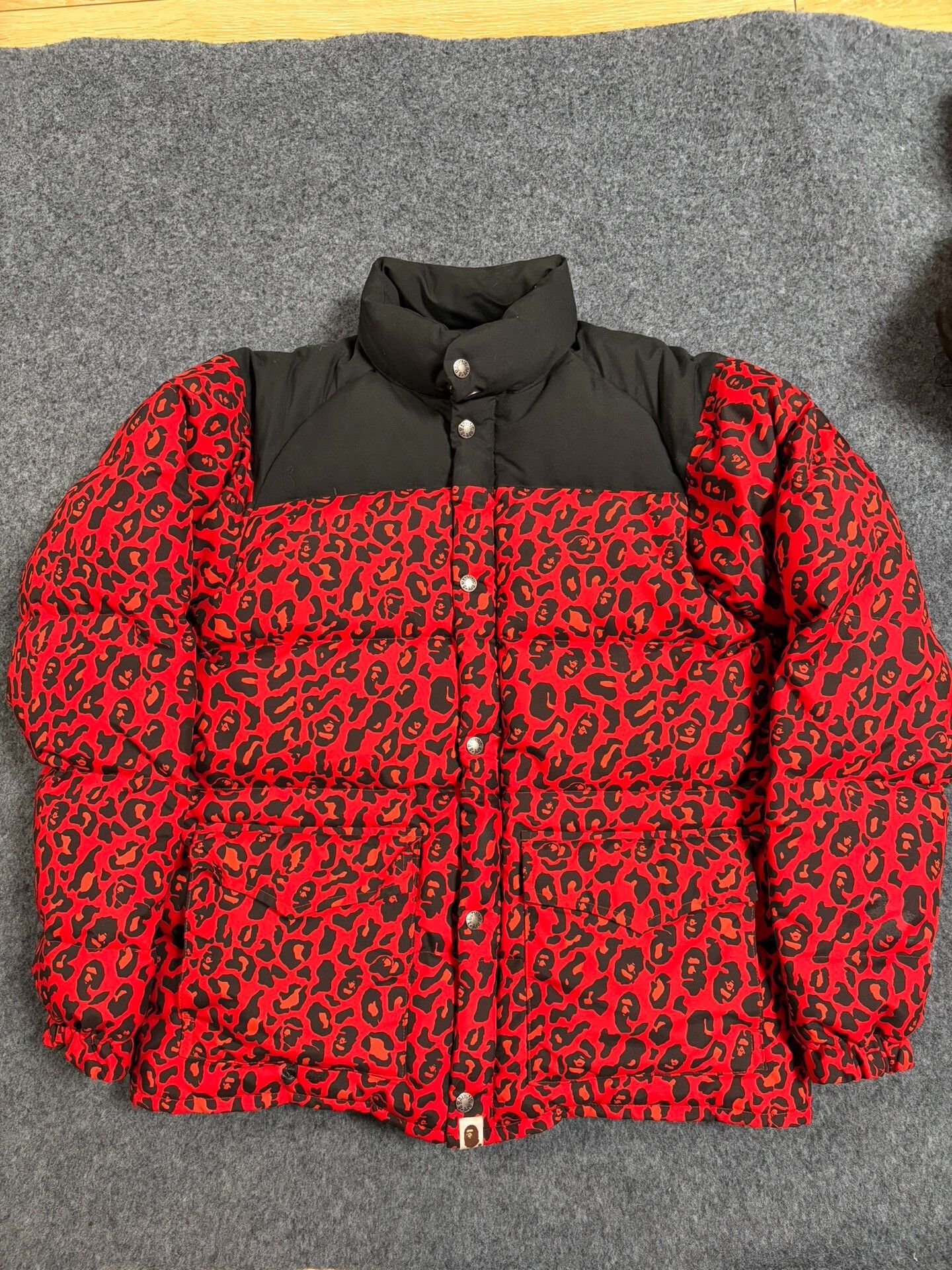 Bape BAPE Red Leopard Puffer Jacket Size L Size US L / EU 52-54 / 3 - 2 Thumbnail